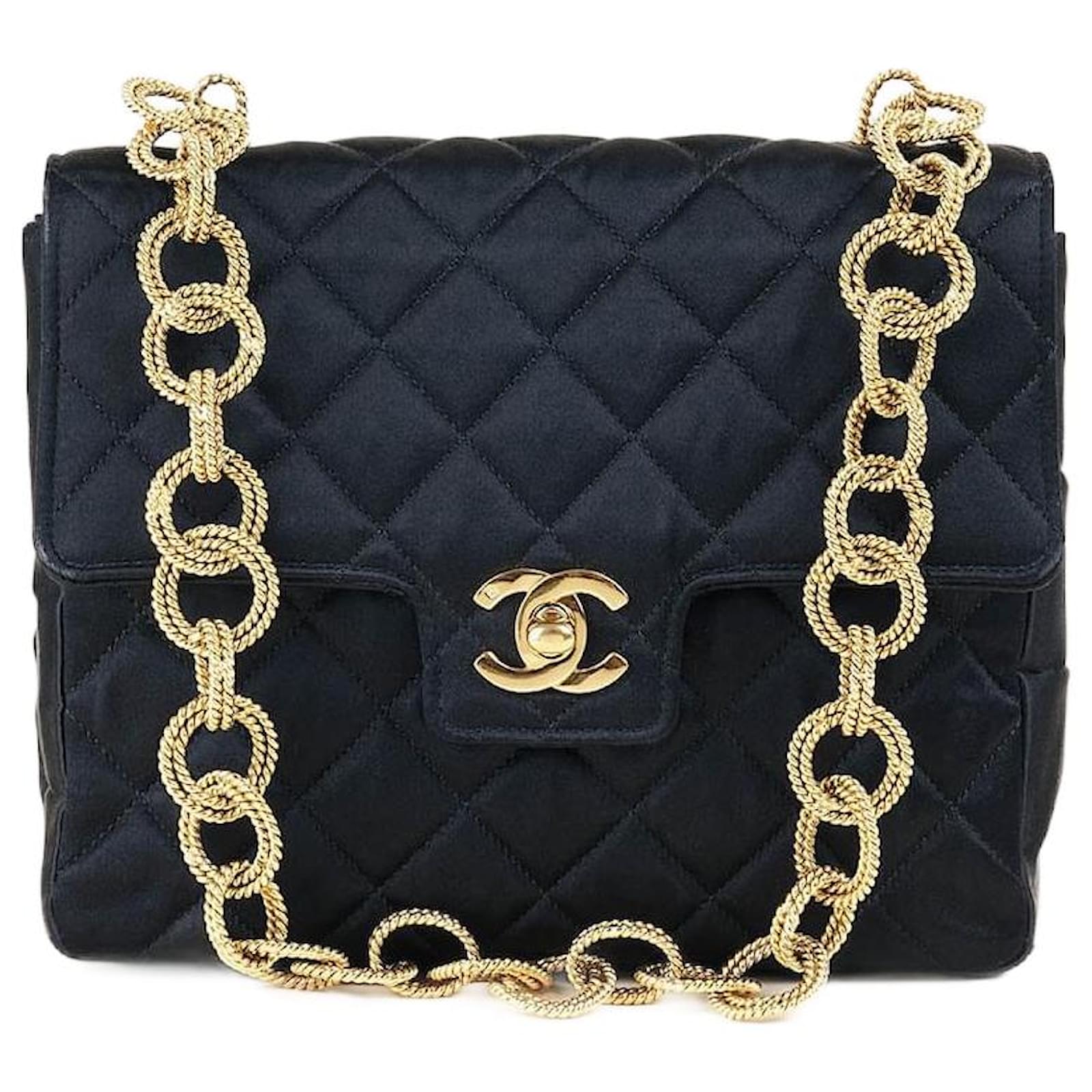 Chanel vintage single flap bag black