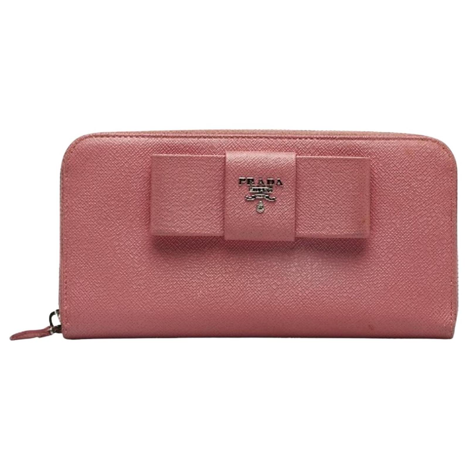 Prada Ribbon Pink Leather ref.1360586 Joli Closet