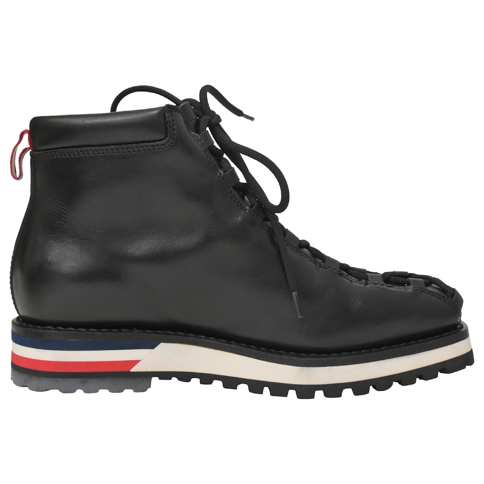 Moncler Gamme Bleu Lace-Up Boots in Black Leather ref.JC1361325