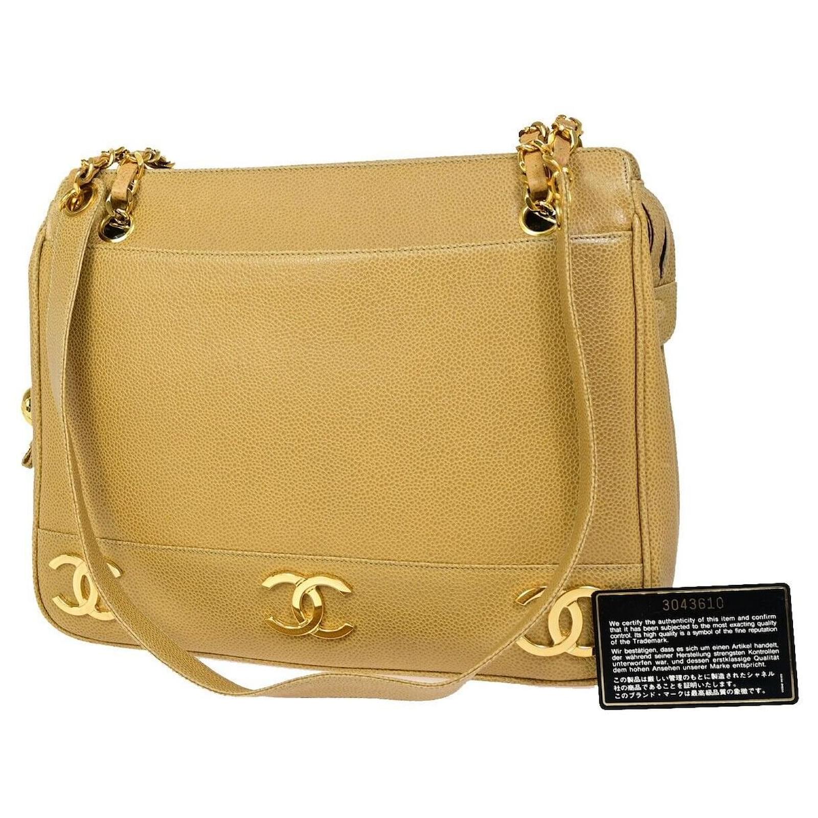 Timeless Chanel Triple coco Beige Leather ref.1362072 - Joli Closet