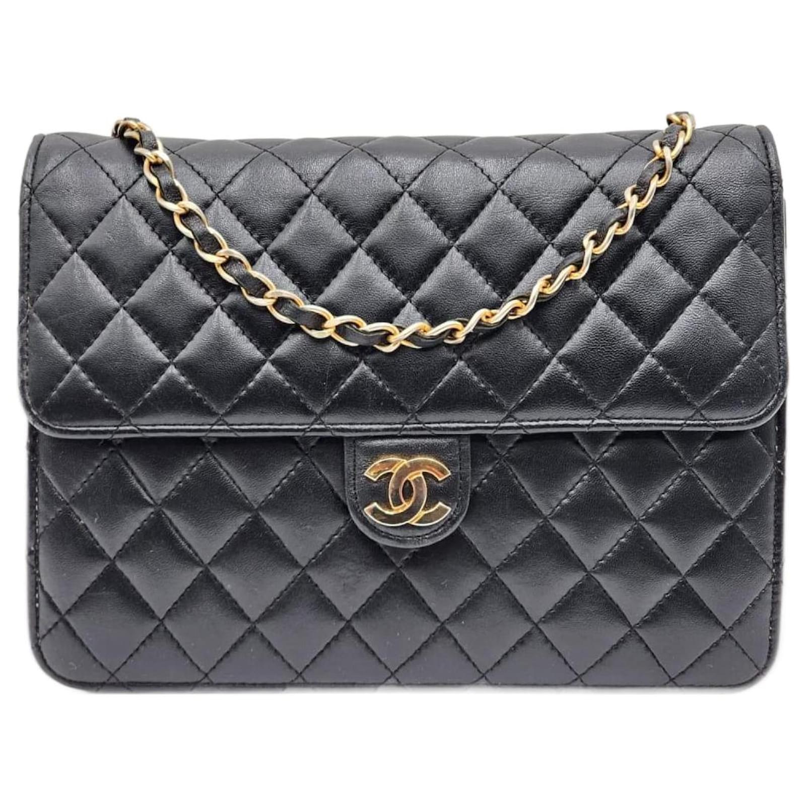 Chanel Vintage Timeless Classic Single Flap Shoulder Bag Black Leather ref.1368065 - Joli Closet