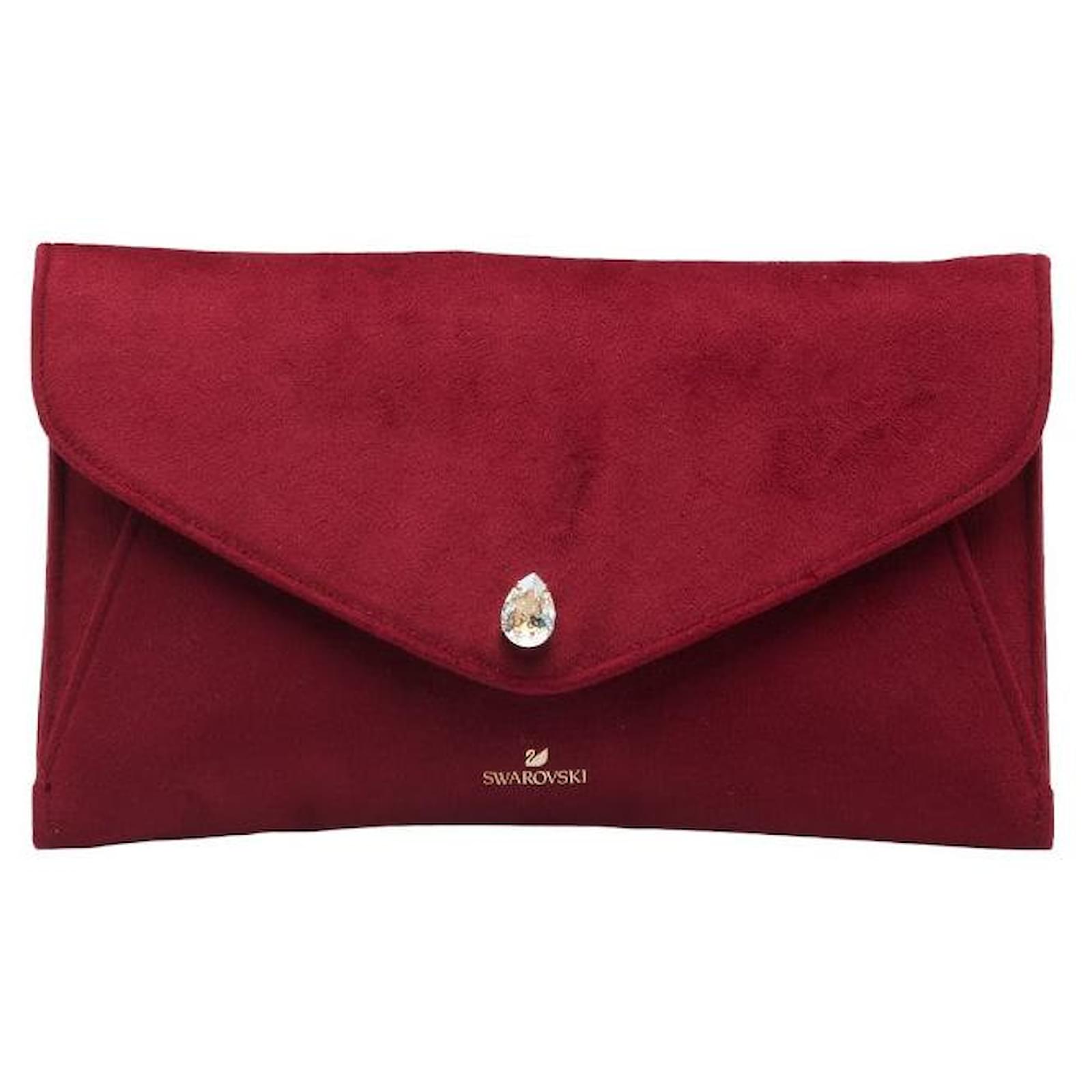 Pochette en daim Swarovski rouge Cuir ref.1401579 Joli Closet