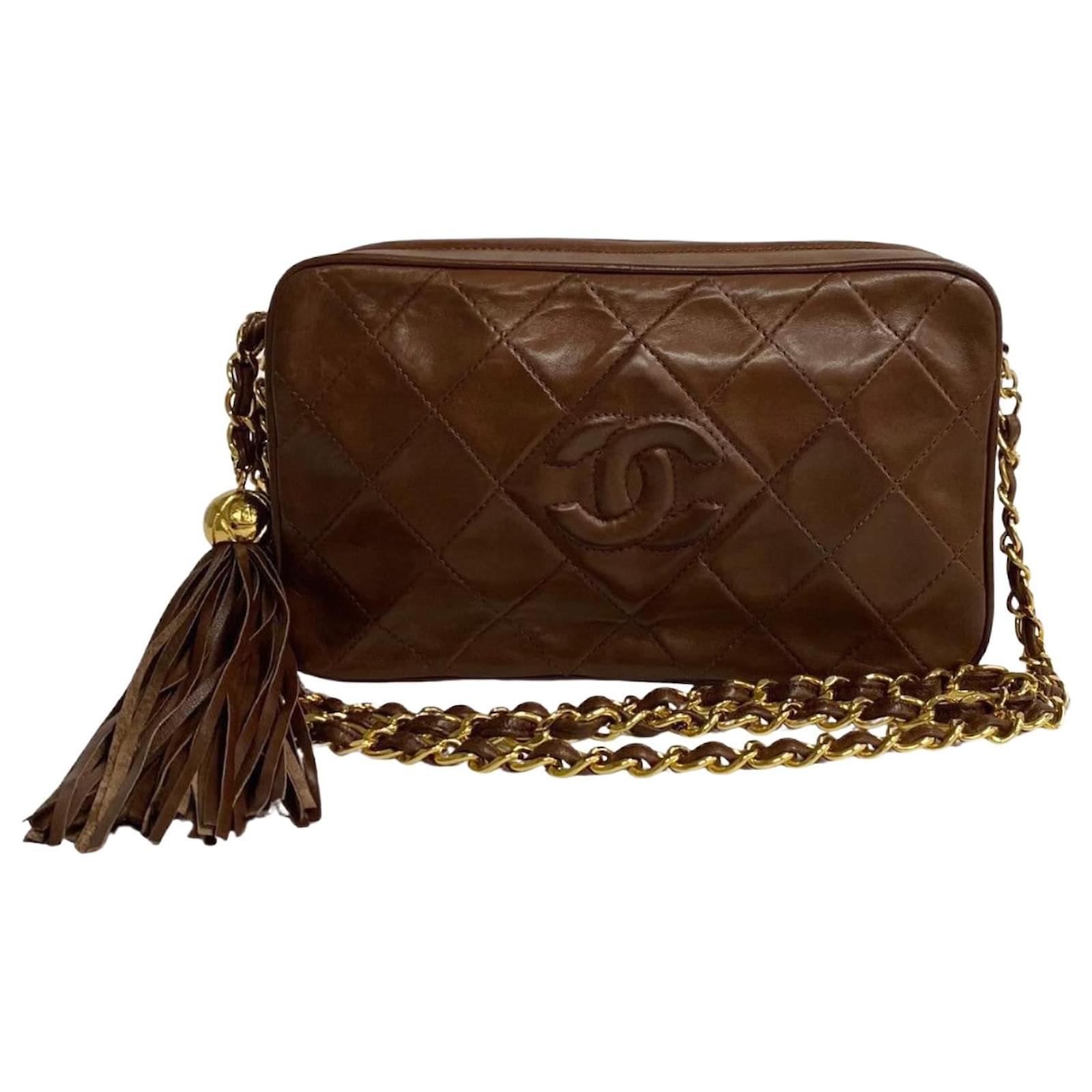 【CHANEL】vintage CC camera crossbody bag★ボディバッグ Vintage Chanel Black Camera Crossbody Bag – Jillian Bremer