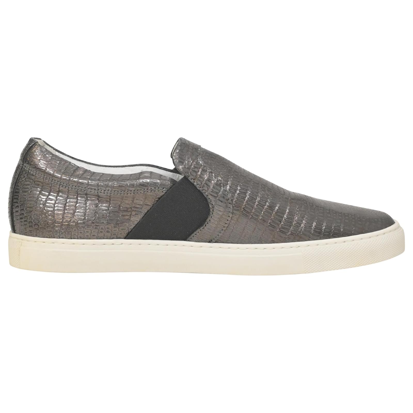 Lanvin Slip On Sneakers in Metallic Grey Embossed Leather ref.1417551 Joli Closet