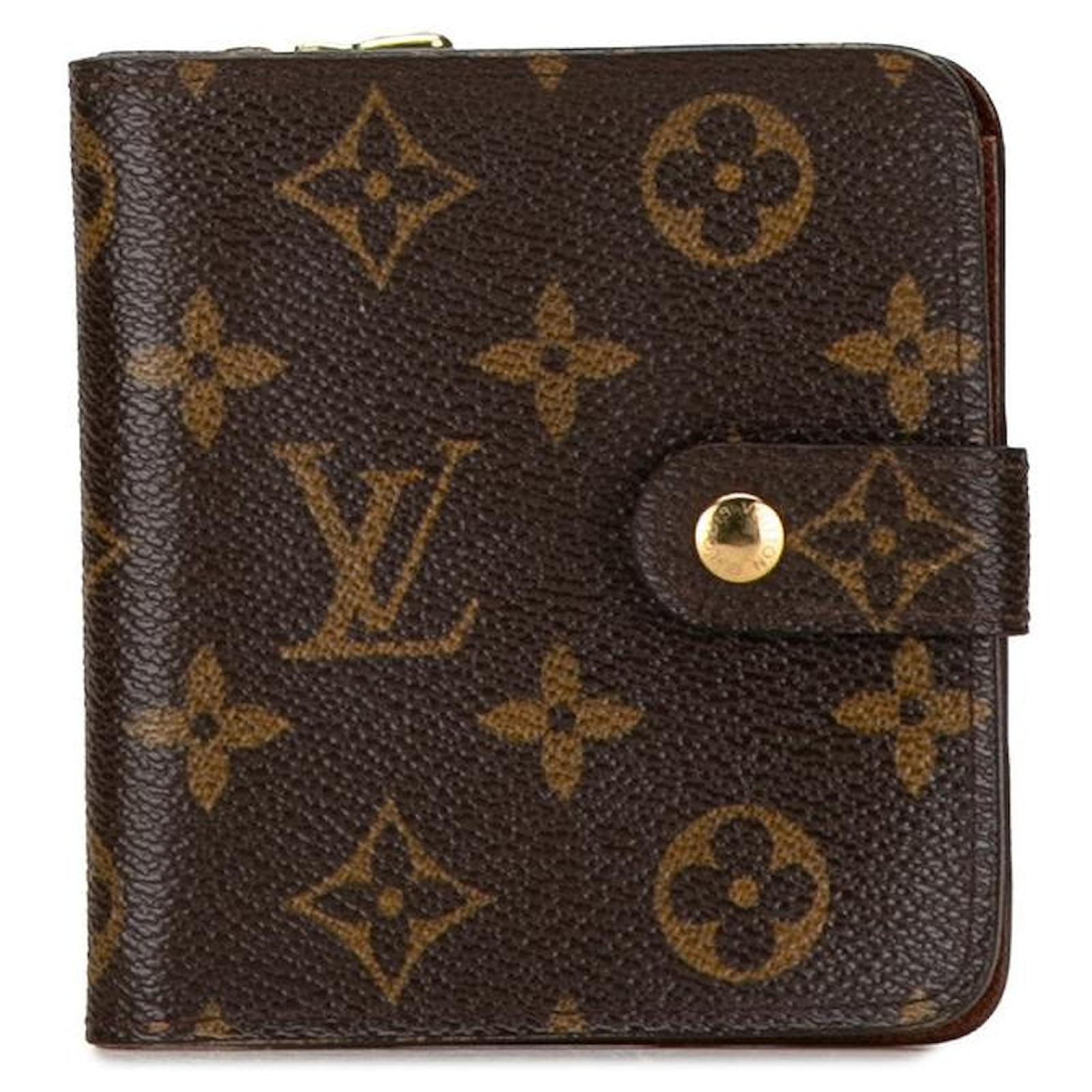 Louis Vuitton bifold popular wallet