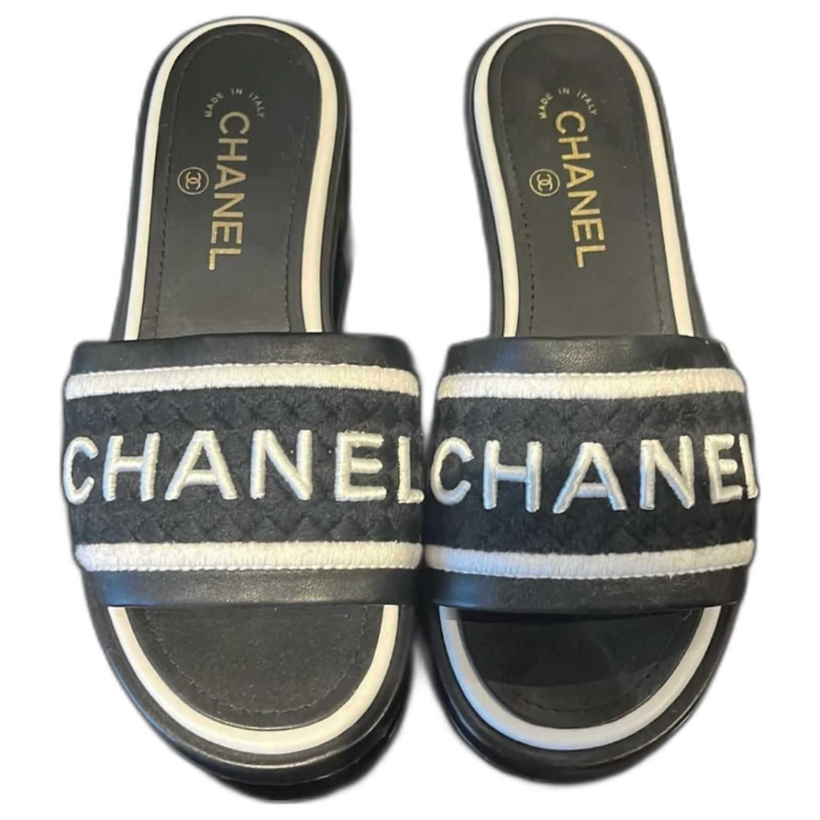 Chanel Lambskin Embroidered CC Mule Sandal 37 Black White Leather ref.1425627 Joli Closet