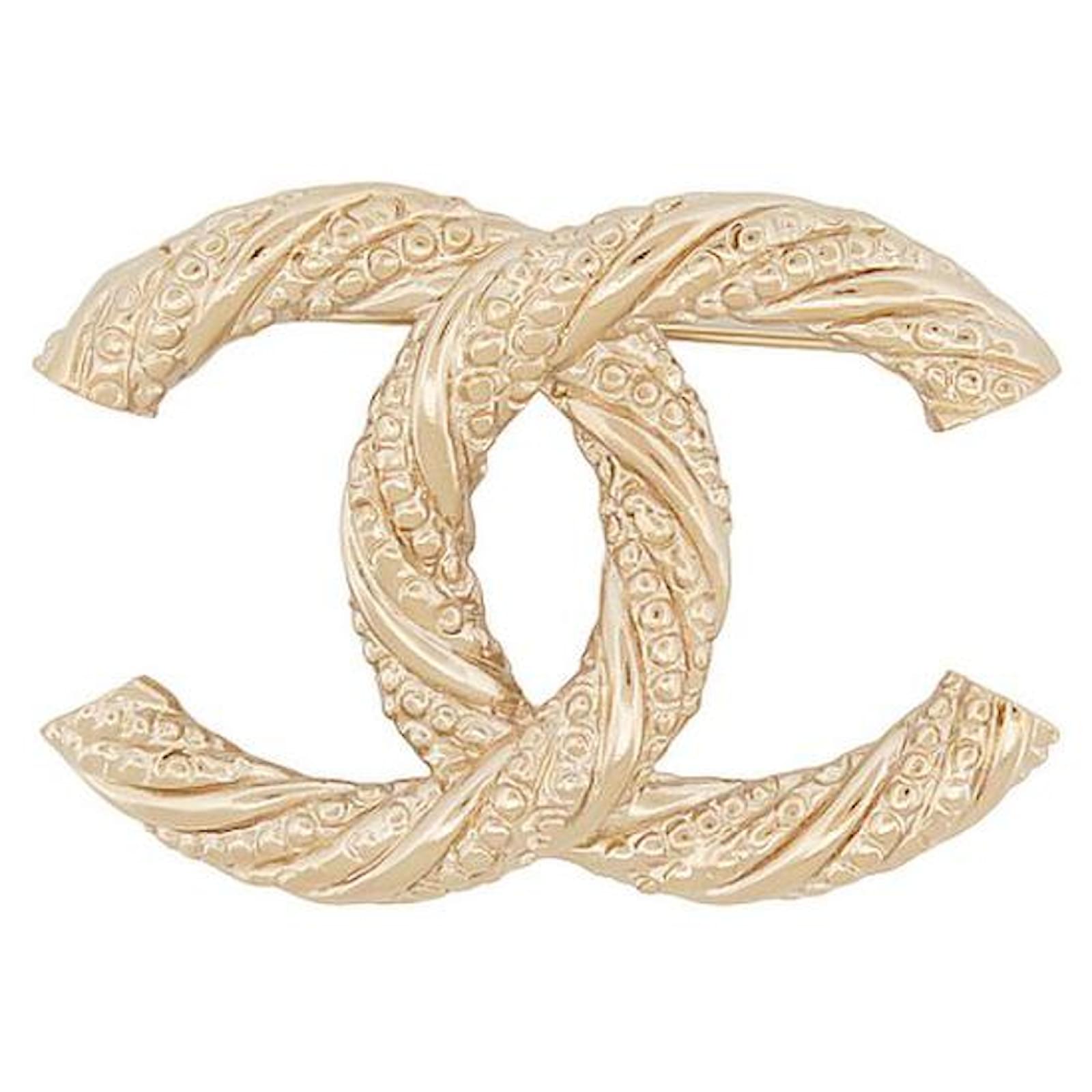NEUF BROCHE CHANEL LOGO CC U63062 EN METAL DORE NEW GOLDEN STEEL