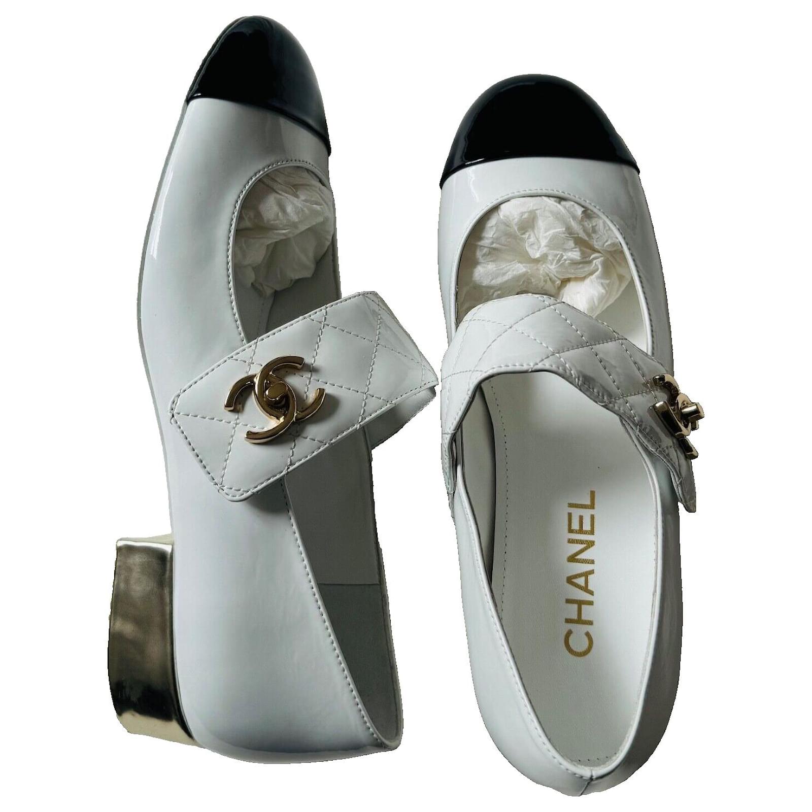 Chanel Turnlock Ballet Flats Black White Golden Patent