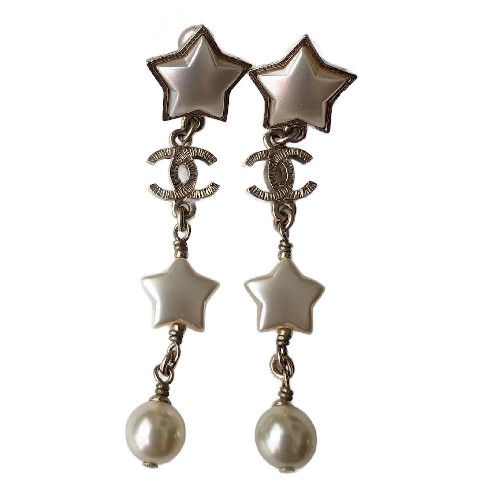 Chanel CC A17B GHW Pearl Star Long Logo Earrings box Golden Metal