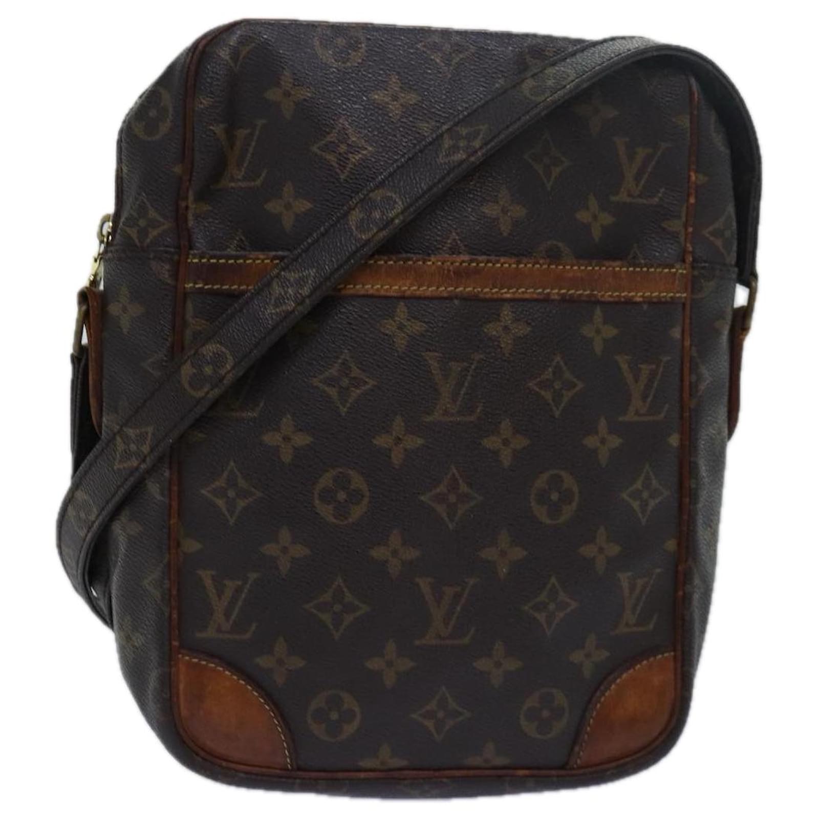 LOUIS VUITTON Monogram Danube MM Shoulder Bag M45264 LV Auth 