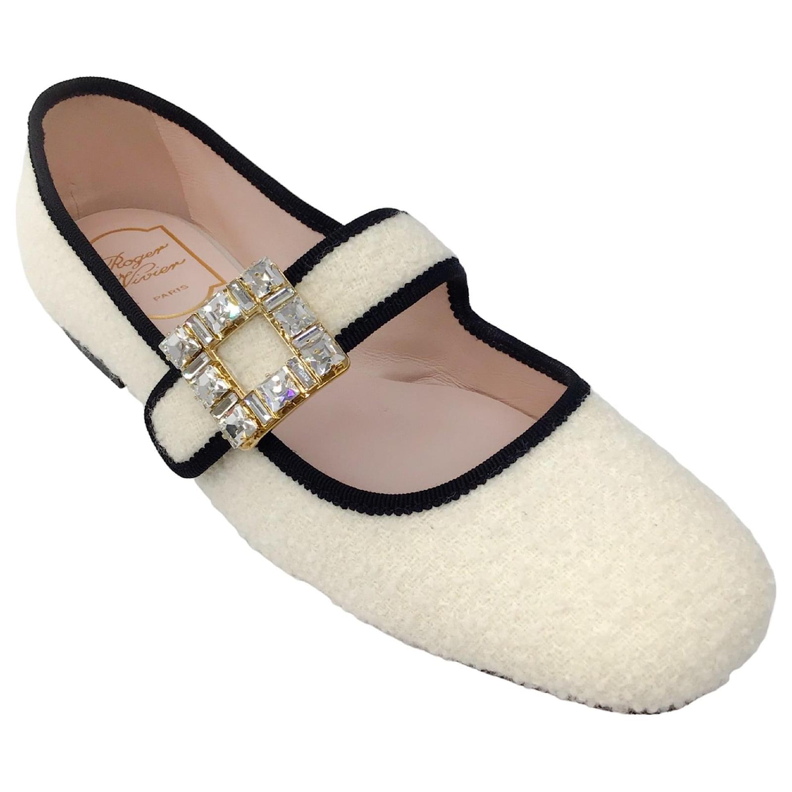 Roger Vivier Ivory Black Crystal Embellished Buckle Boucle Tweed