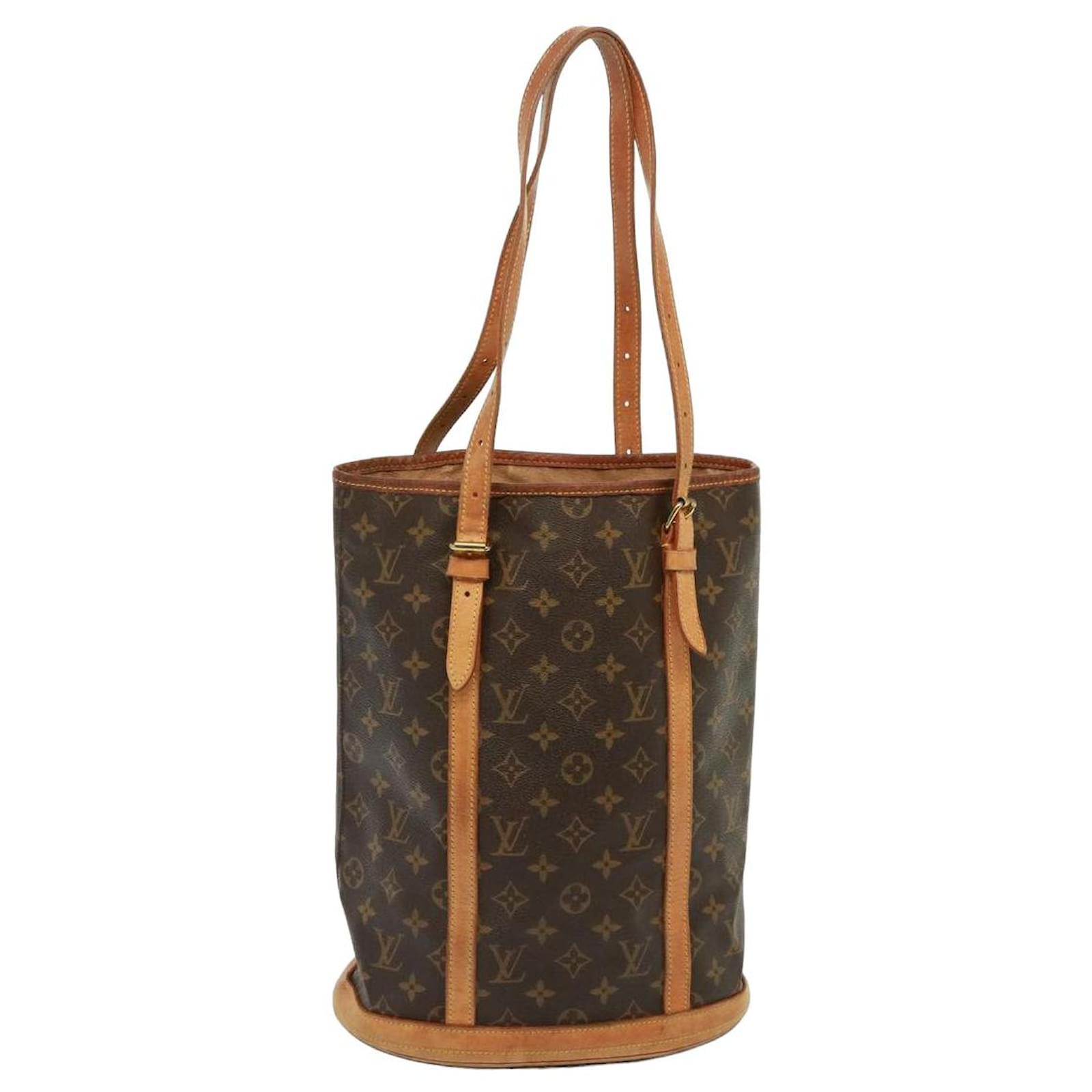 LOUIS VUITTON Monogram Bucket GM Shoulder Bag M42236 LV Auth 