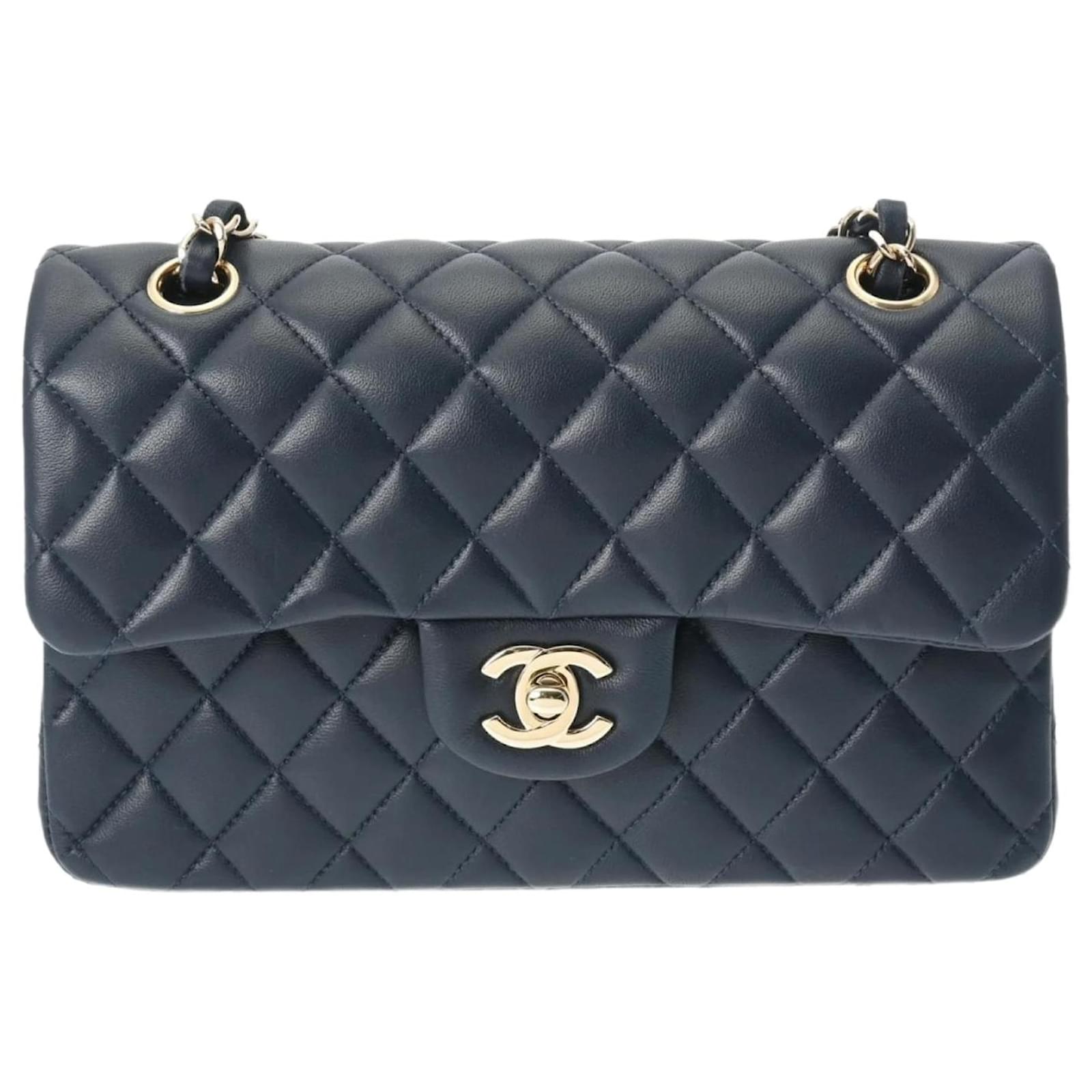 Chanel Matelasse Chain Shoulder Bag Navy blue Leather ref.1462558  