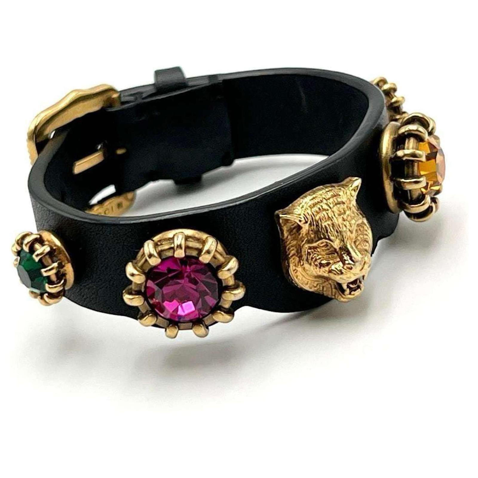 Bracciale in pelle con charm a testa di gatto GUCCI per donne Metallo ref.1462999 Joli Closet