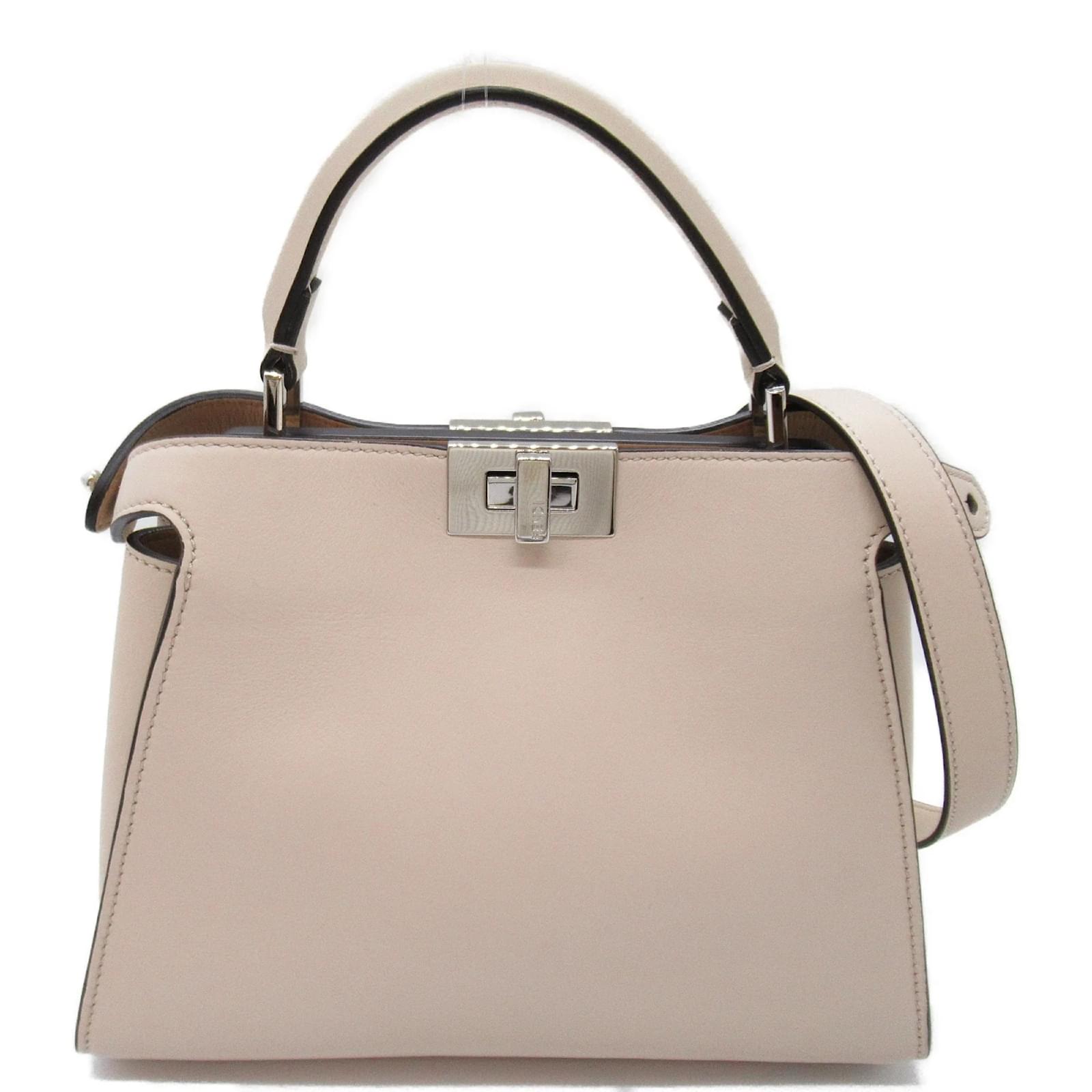 Fendi Peekaboo Icon Essential Schultertasche WeiB Leder ref.1465523 Joli Closet