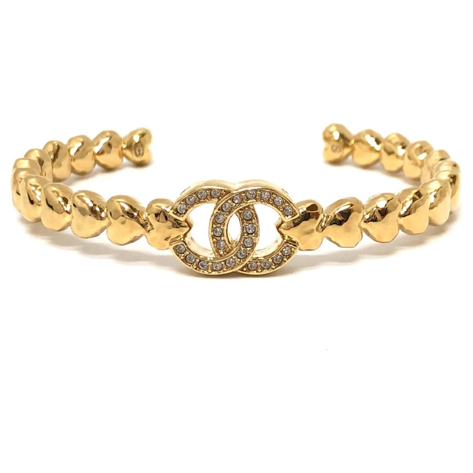 CHANEL シャネル バングル ゴールド ハート Sサイズ B23P Chanel B23P Heart Bangle Golden ref.1467033 - Joli Closet