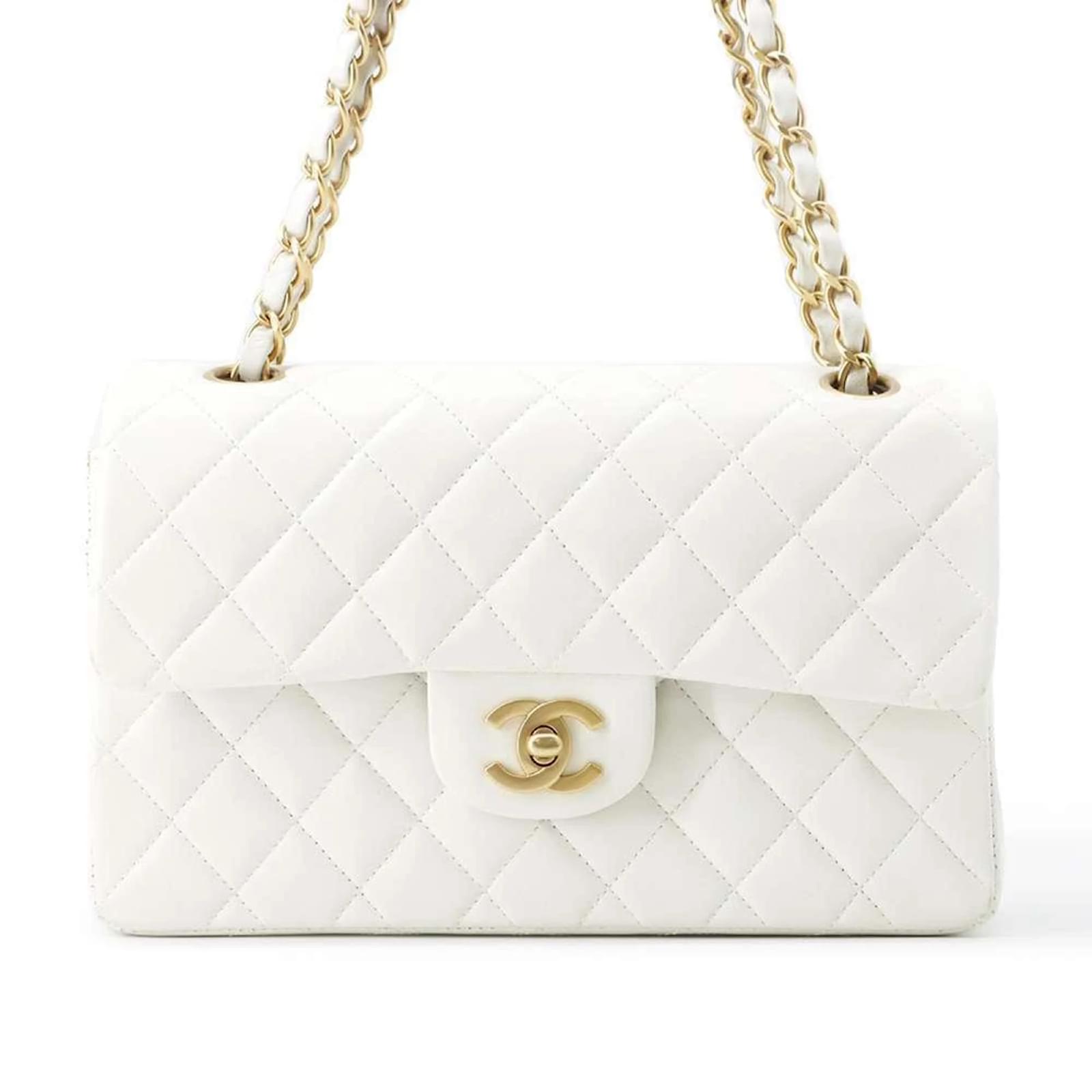 CHANEL ボディバッグ ホワイト Chanel Chain Shoulder Bag Matelasse 23 White Leather ref.JC1468844