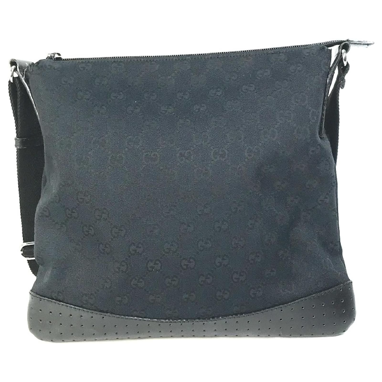 Gucci 145857 GG Shoulder Bag Black ref.1470077 - Joli Closet