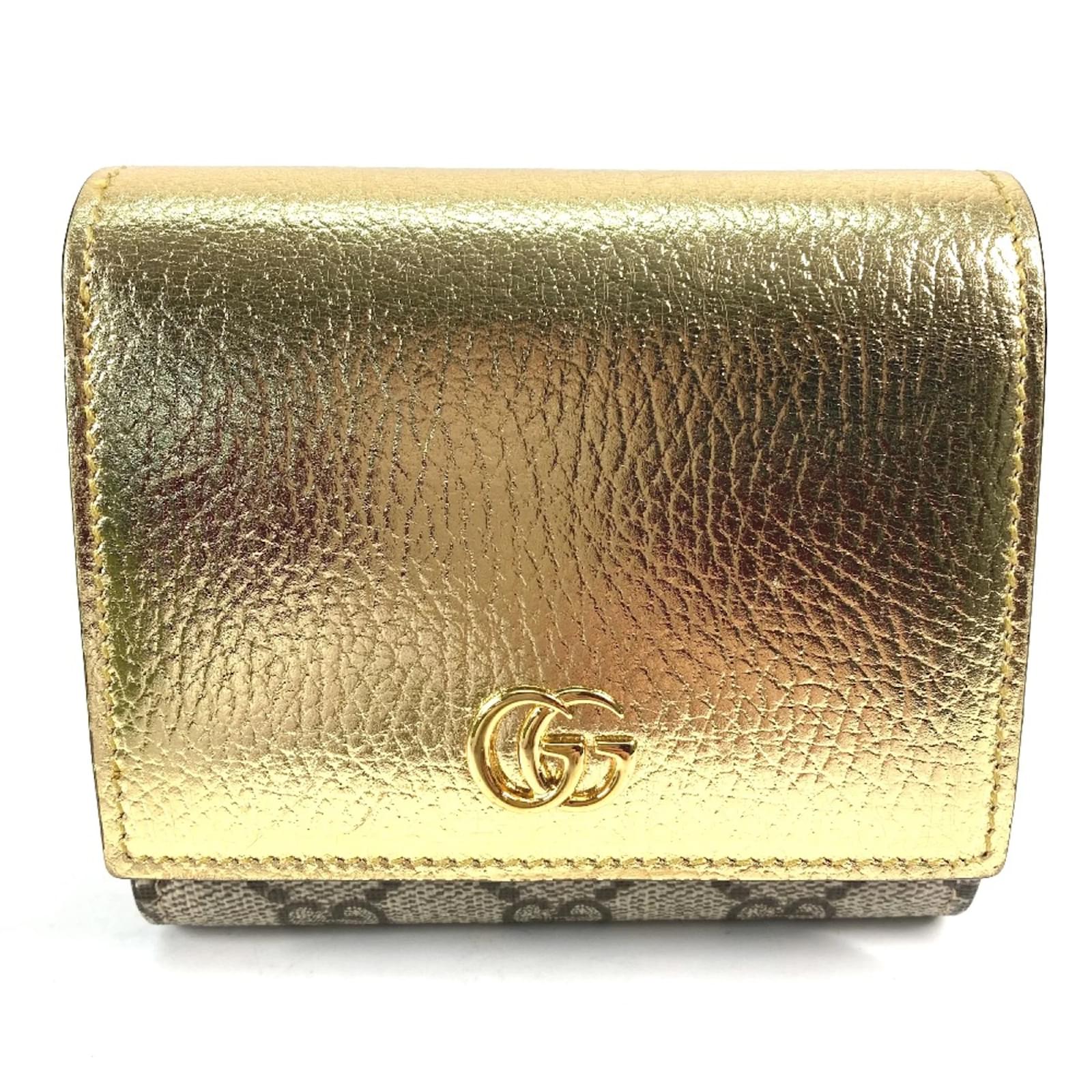 Gucci Bi-Fold Wallet in Gold Golden Leather ref.1470513 - Joli Closet