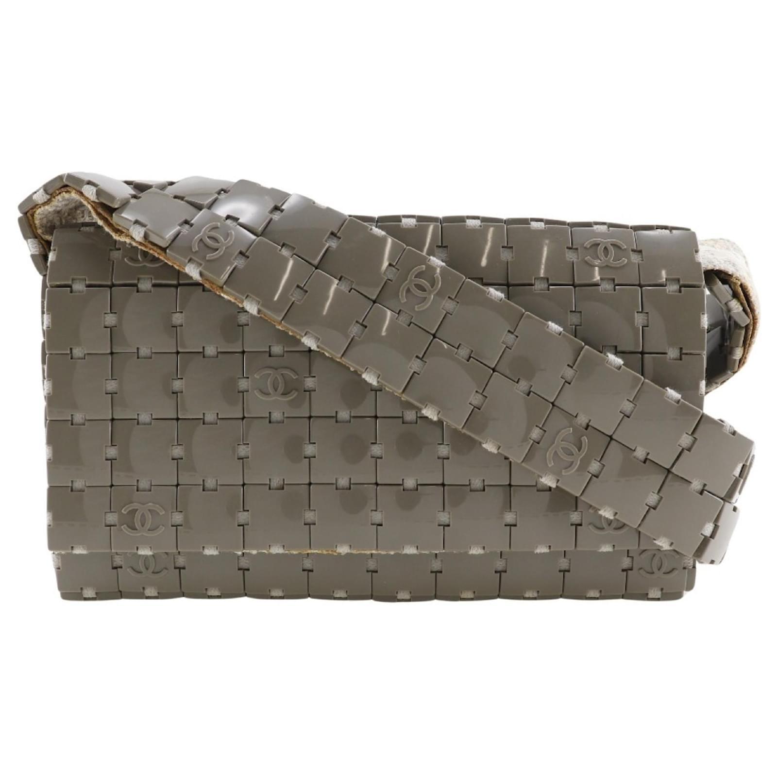 Chanel Puzzle Shoulder Bag Brown Cloth Plastic ref.1471480 - Joli 