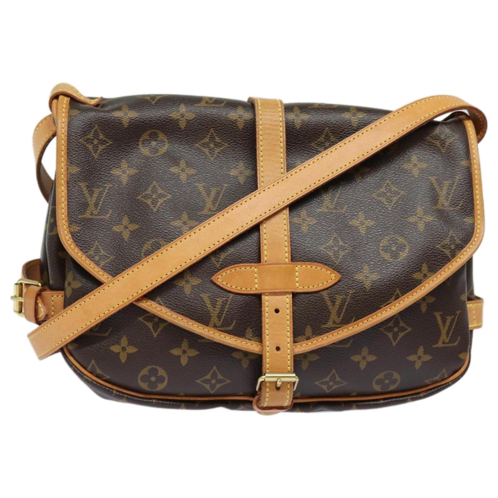 LOUIS VUITTON Monogram Saumur 30 Schultertasche M42256 LV Auth 