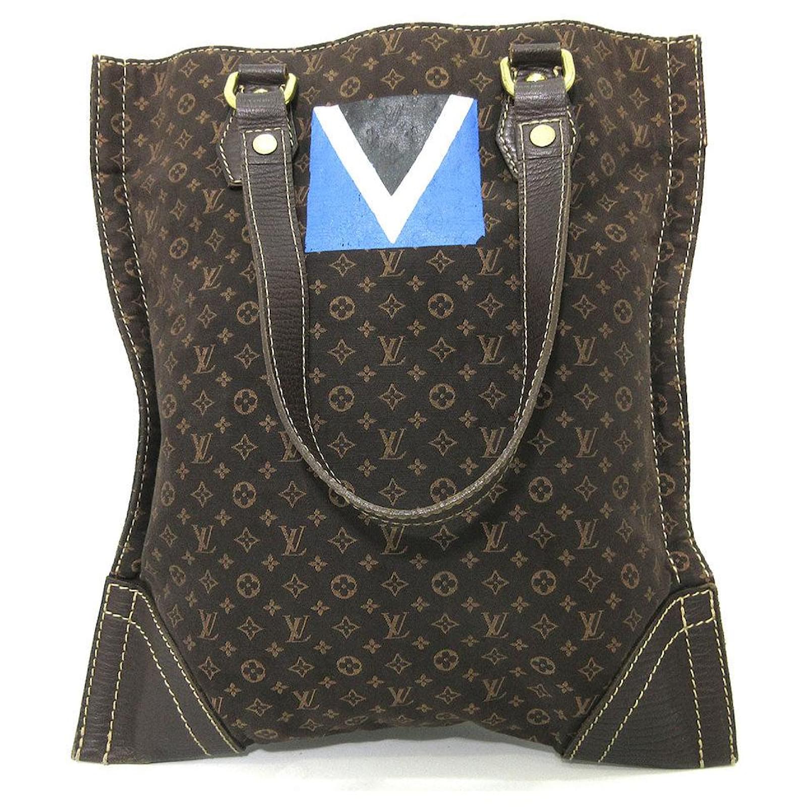 Initiale sur sac louis vuitton prix best sale