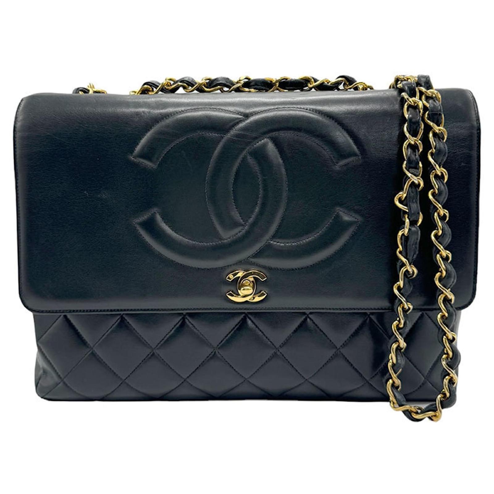 Chanel Matelasse Shoulder Bag Black Golden Leather Metal ref 