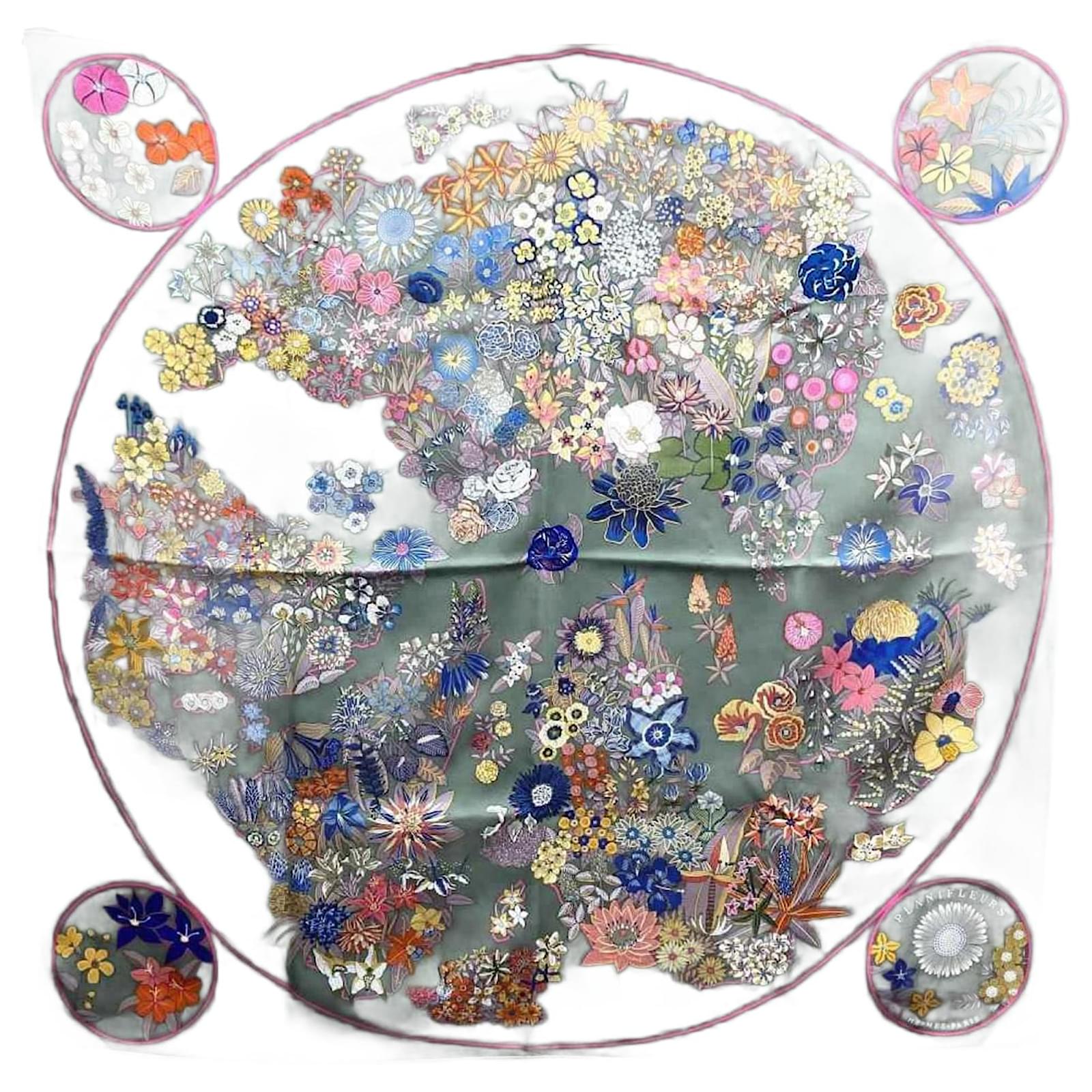 HERMES silk Carre 90 Planifleurs Flower scarf Navy main image 0