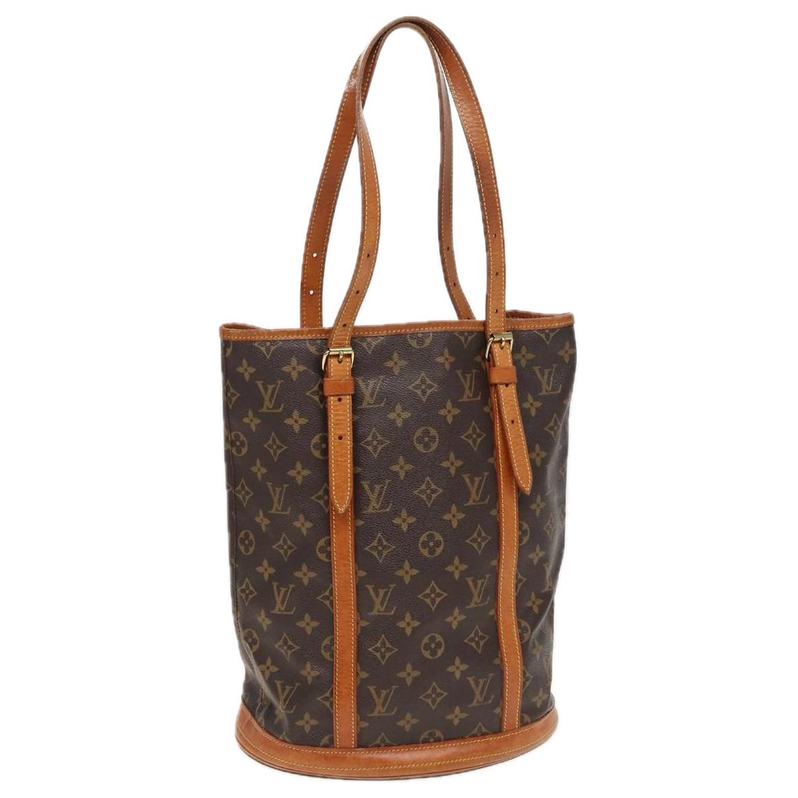 LOUIS VUITTON Monogram Bucket GM Shoulder Bag M42236 LV Auth 80757  