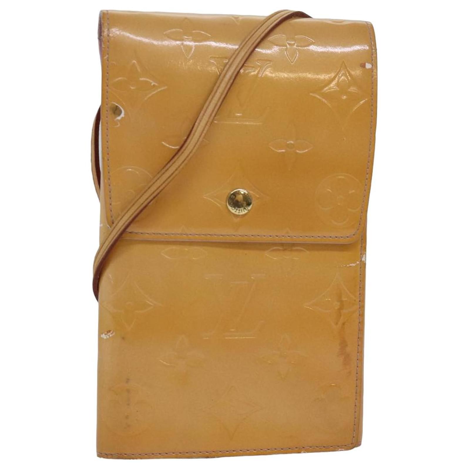 LOUIS VUITTON Monogram Vernis Walker Geldbörse Marshmallow Pink 