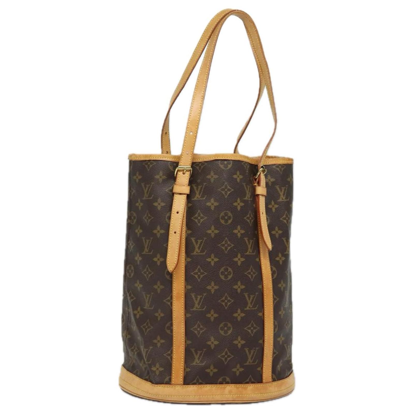 LOUIS VUITTON Monogram Bucket GM Shoulder Bag M42236 LV Auth 