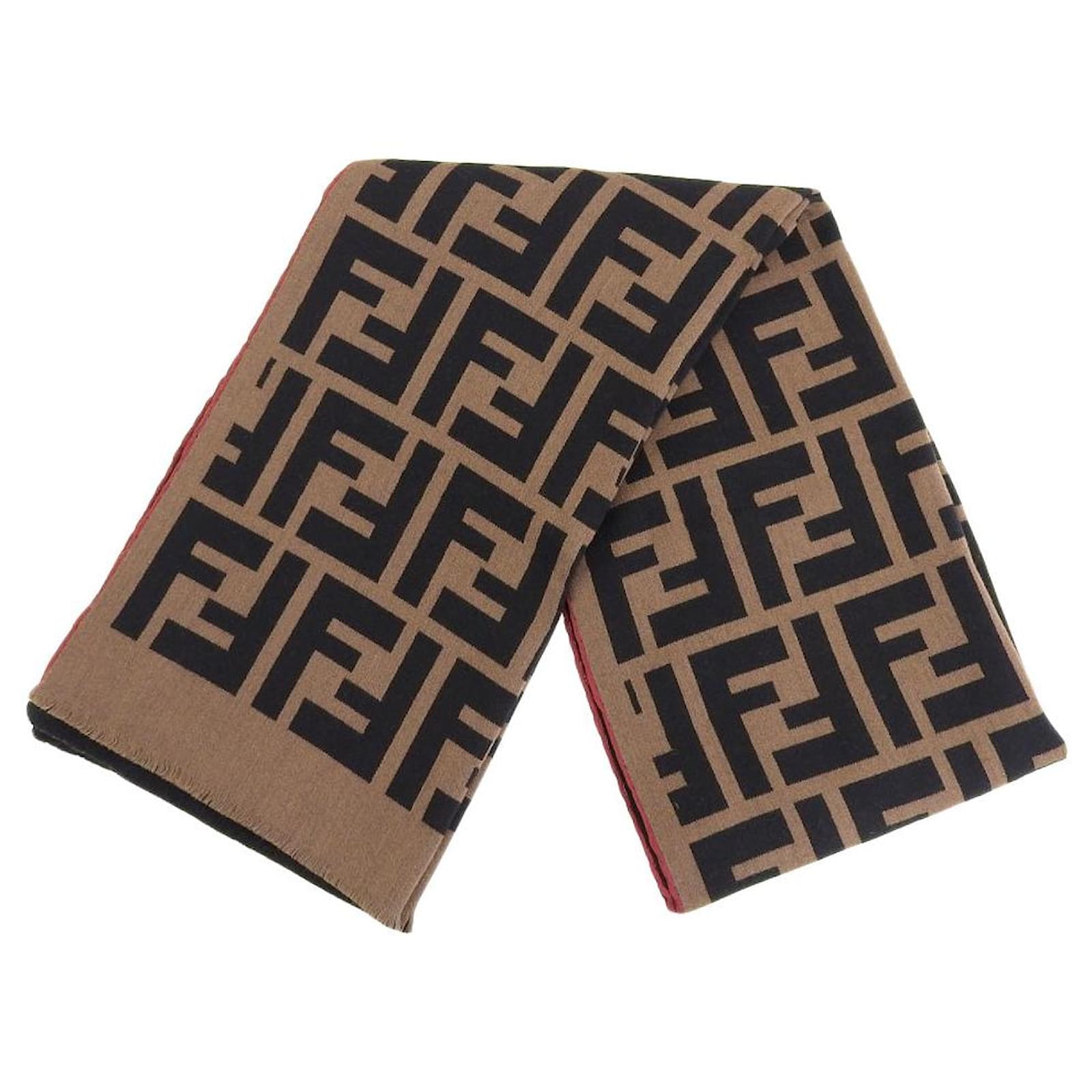 HOT Foulard Fendi Sciarpa Fendi Zucca Sciarpa Fendi Usata