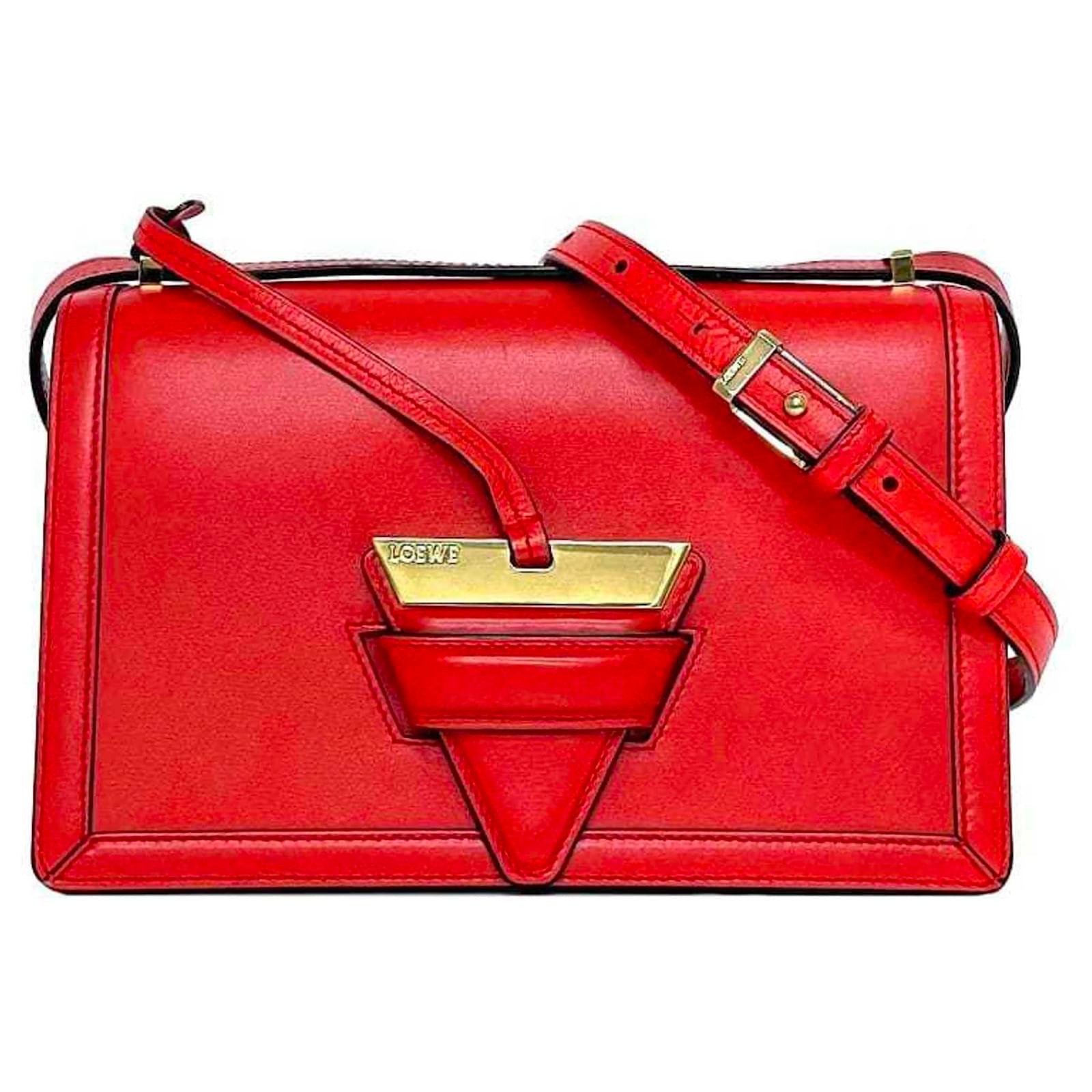 ショルダーバッグ・ポシェット LOEWE Women Bags A411FCRX02LE Red Loewe Shoulder Bag Barcelona Red Leather ref.1503336 - Joli