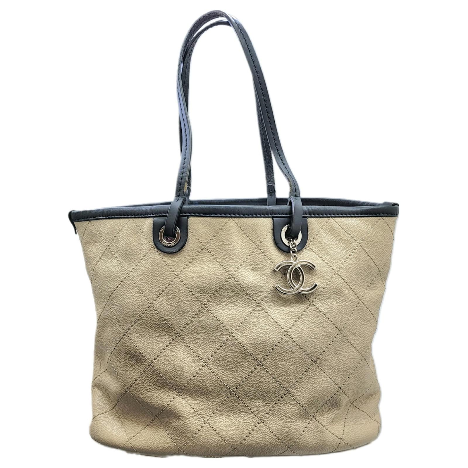 Bolsa tote Wild Stitch On the Road da Chanel Preto Bege Bordeaux