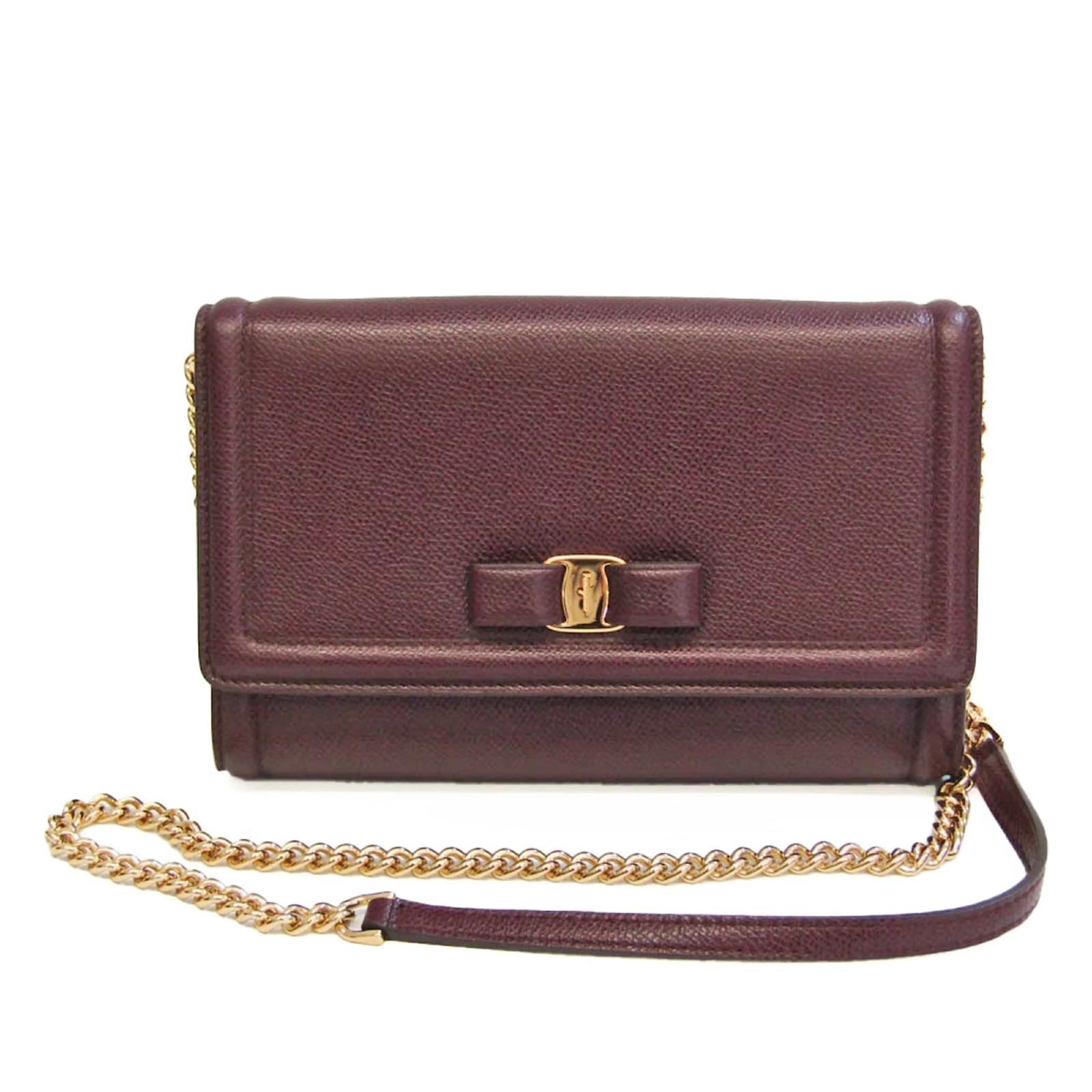【美品】Salvatore Ferragamo AU-22/C940 Salvatore Ferragamo Vara Ribbon AU-22 C940 Shoulder Bag Dark