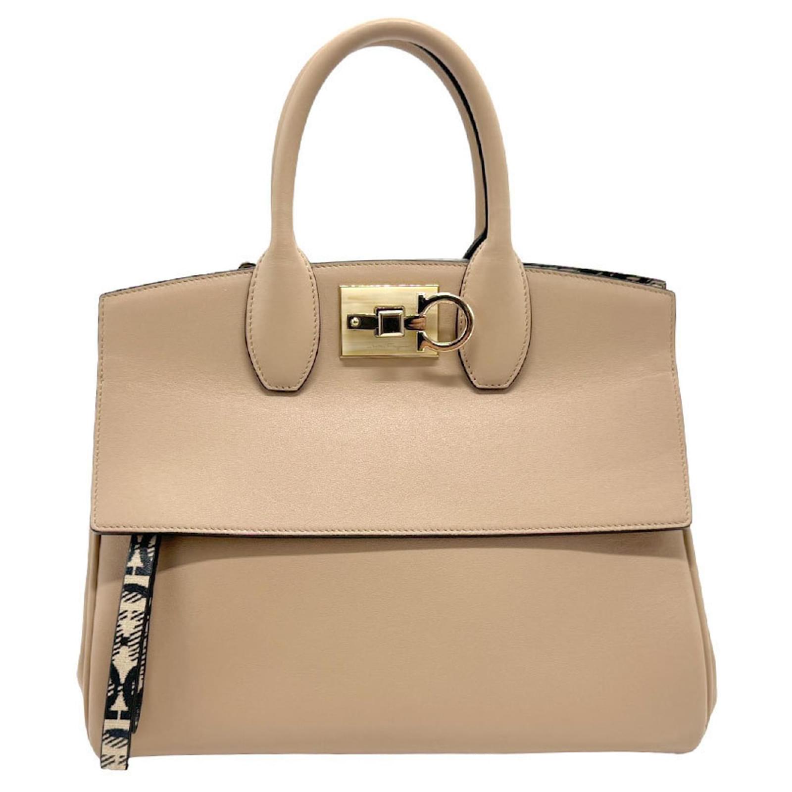 ハンドバッグ Salvatore Ferragamo Beige fabric Beach S handbag 46356177-1_3.jpg