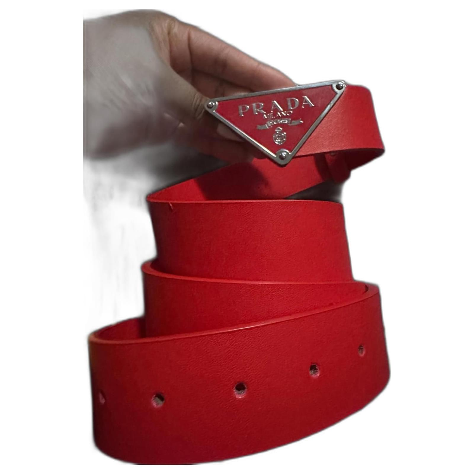 Prada Belts Red Leather ref.1545383 Joli Closet