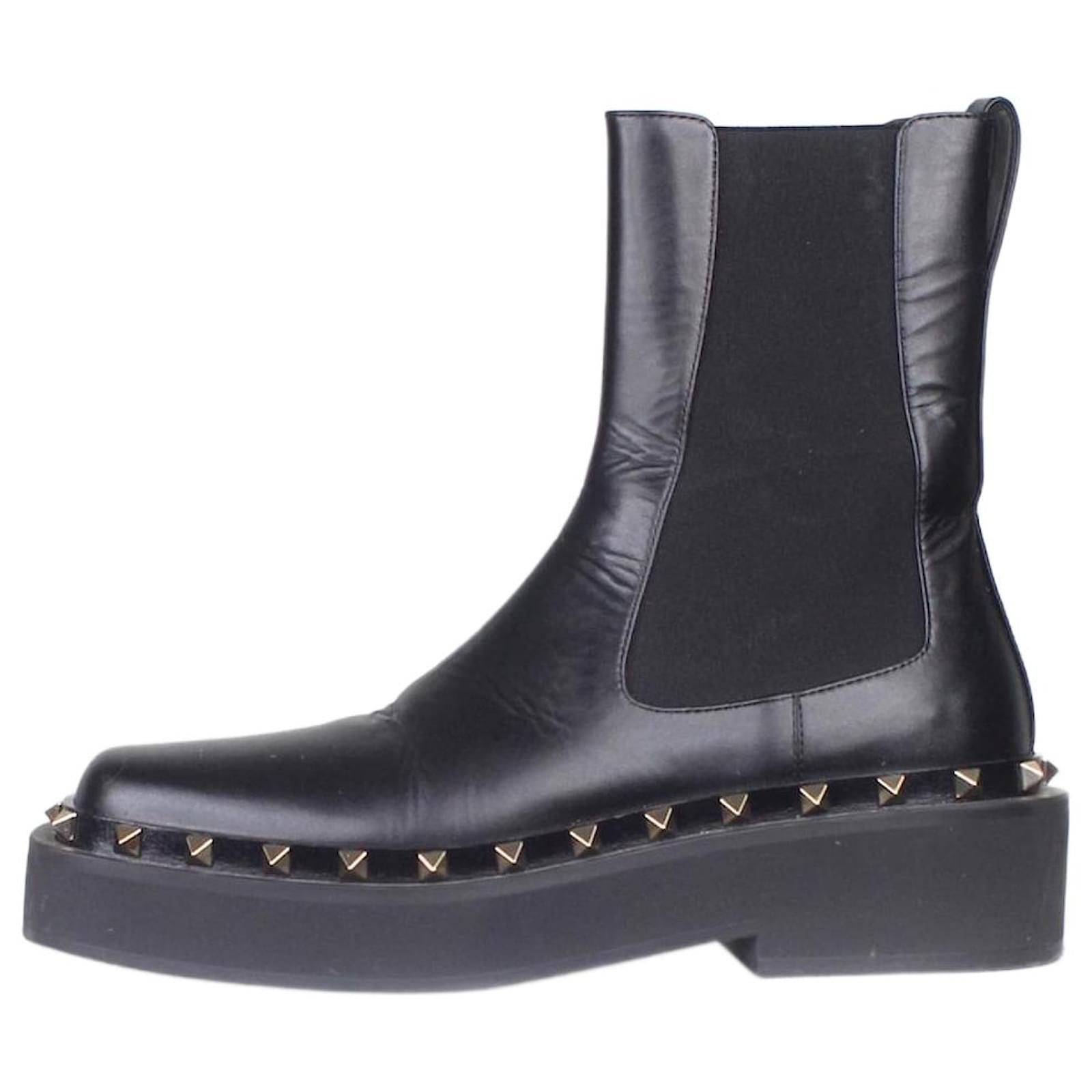 Valentino Black M-way rockstud leather chelsea boots - size Valentino Black M-way rockstud leather chelsea boots - size
