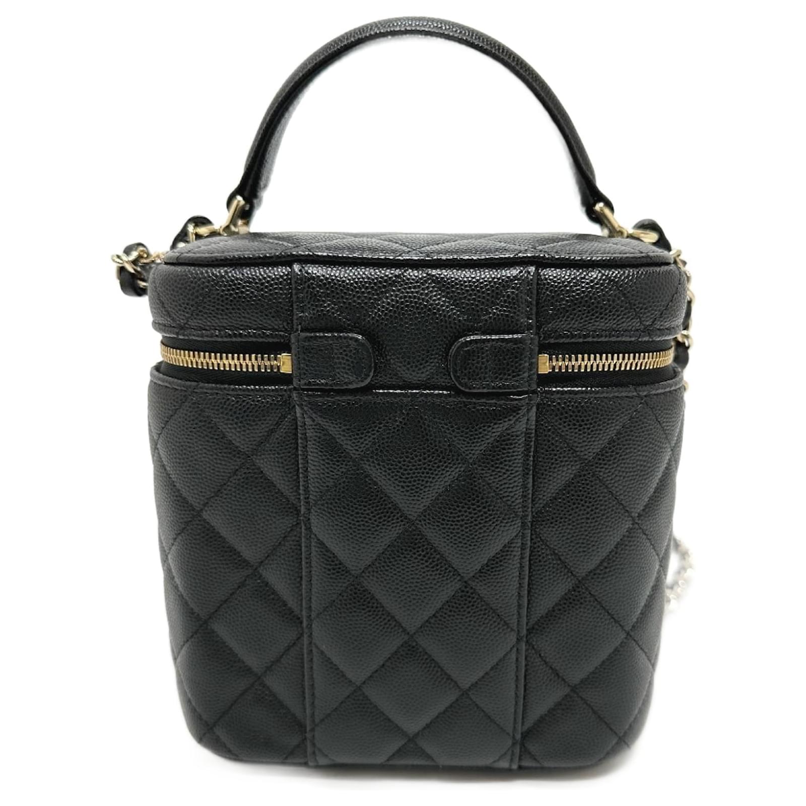 MEITO BOSTON MATELASSE CAVIAR SHOULDER HANDBAG 18 IN BLACK LAMBSKIN