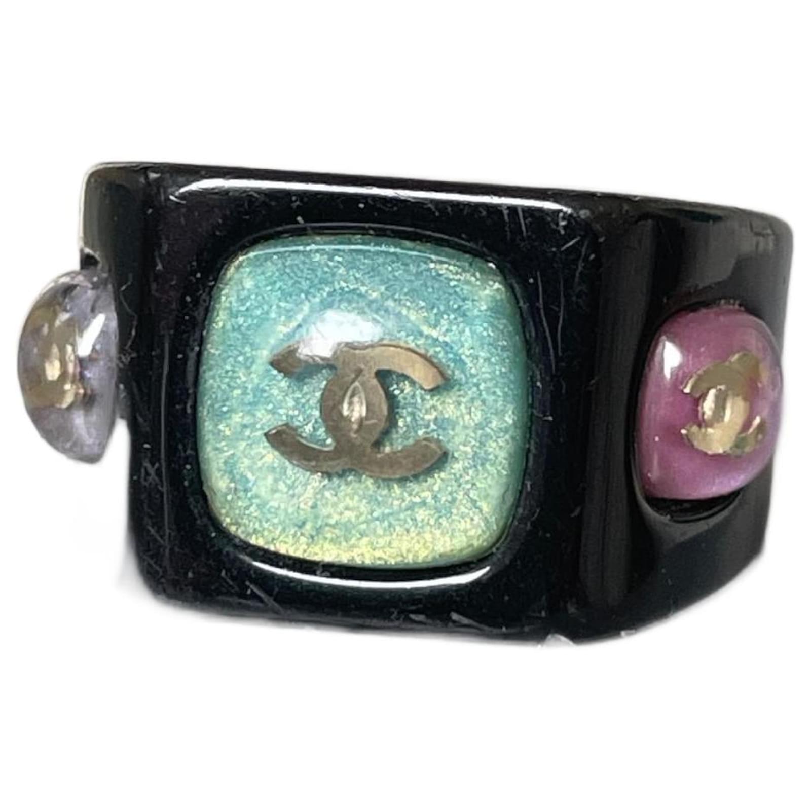 Chanel Rings Black Multiple colors Resin ref.1553504 - Joli Closet
