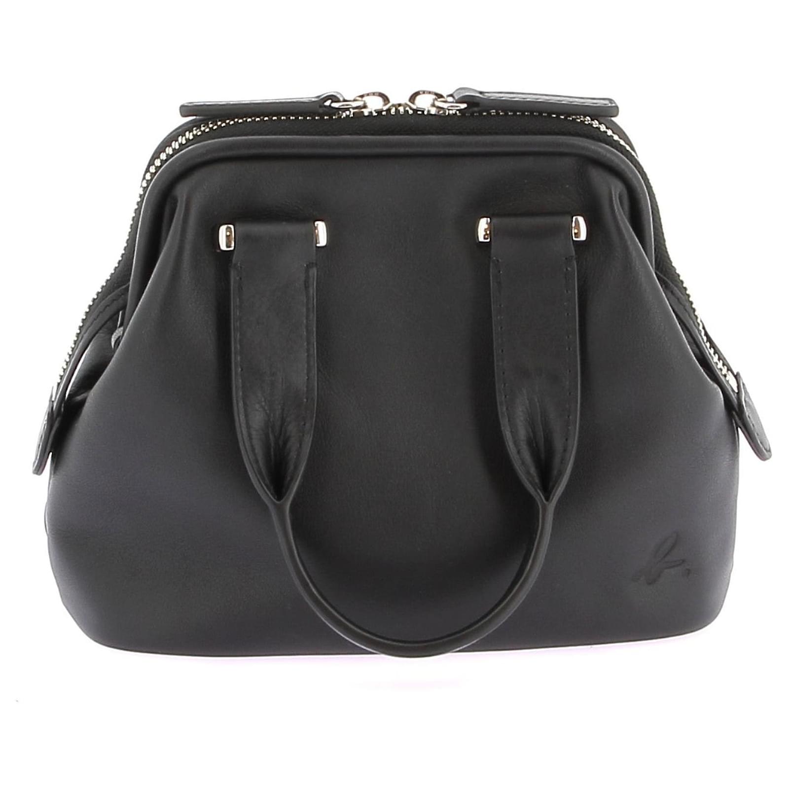 black leather shoulder bag