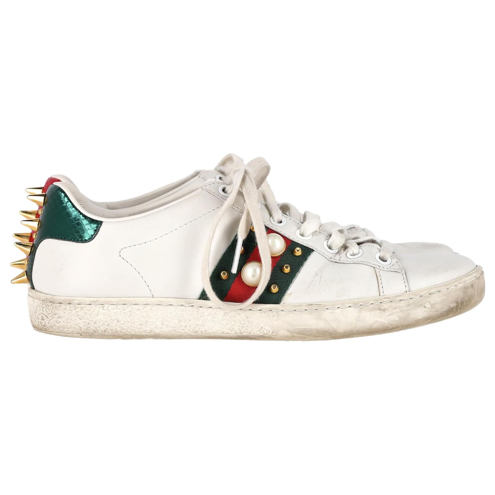 Gucci New Ace con sneakers in pelle bianca decorate con perle finte Bianco ref.1561307 Joli Closet