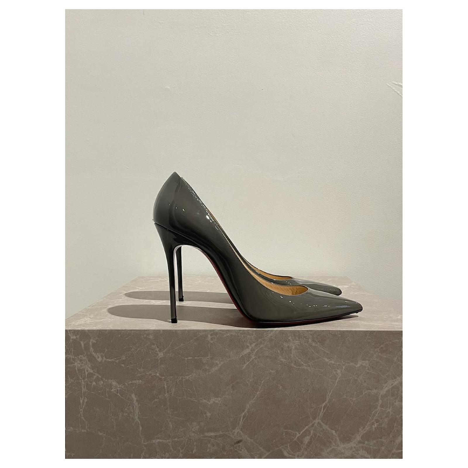 CHRISTIAN LOUBOUTIN Heels T.EU 40.5 Patent leather Grey ref.1562591 Joli Closet