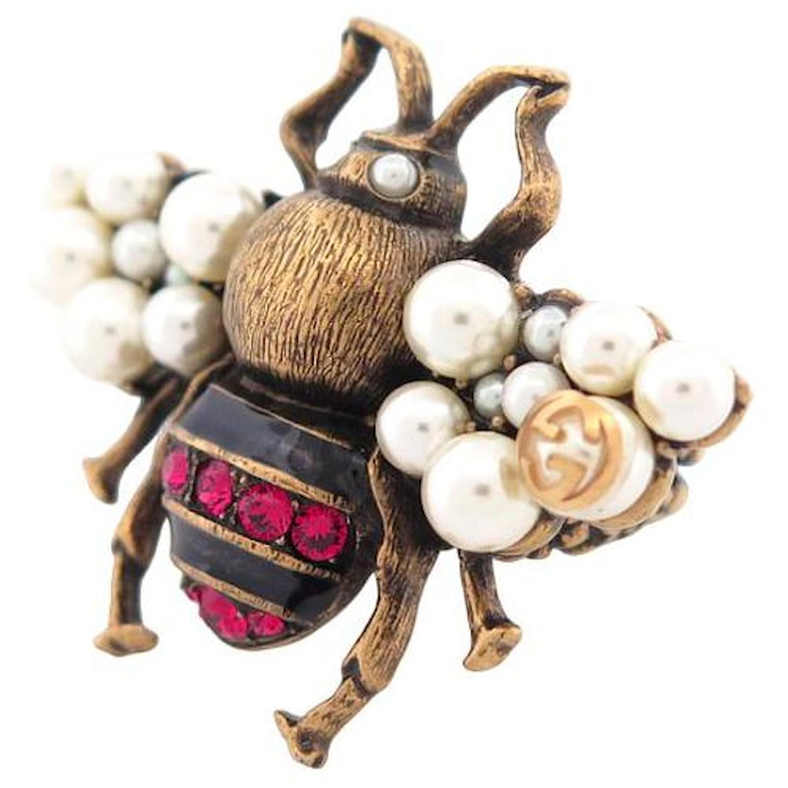 Bee Pearl Rings