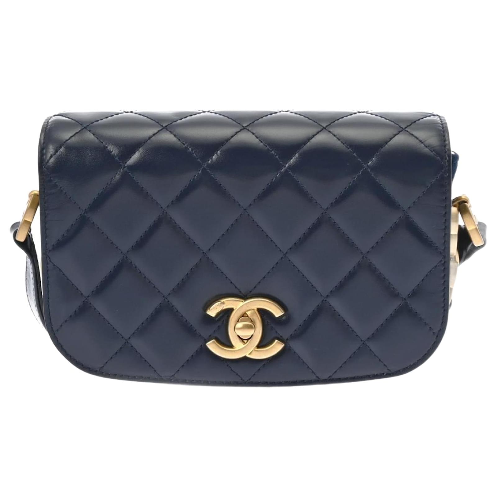 ショルダーバッグ・ポシェット × ヴィンテージ(中古) Chanel Caviar Matelasse Coco Mark Shoulder Bag A66805 CHANEL Matelasse Shoulder Bag Caviar Skin Vintage Zipper