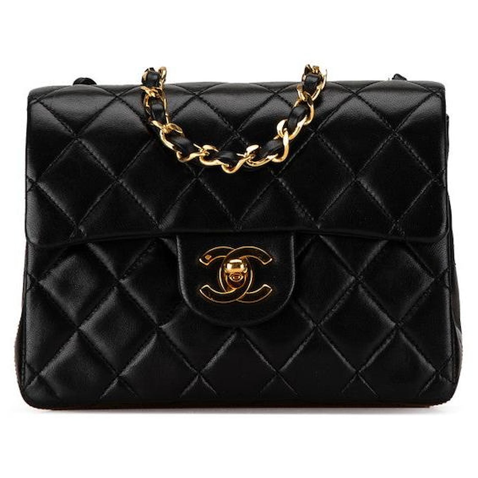 Chanel matelasse chain shoulder bag store