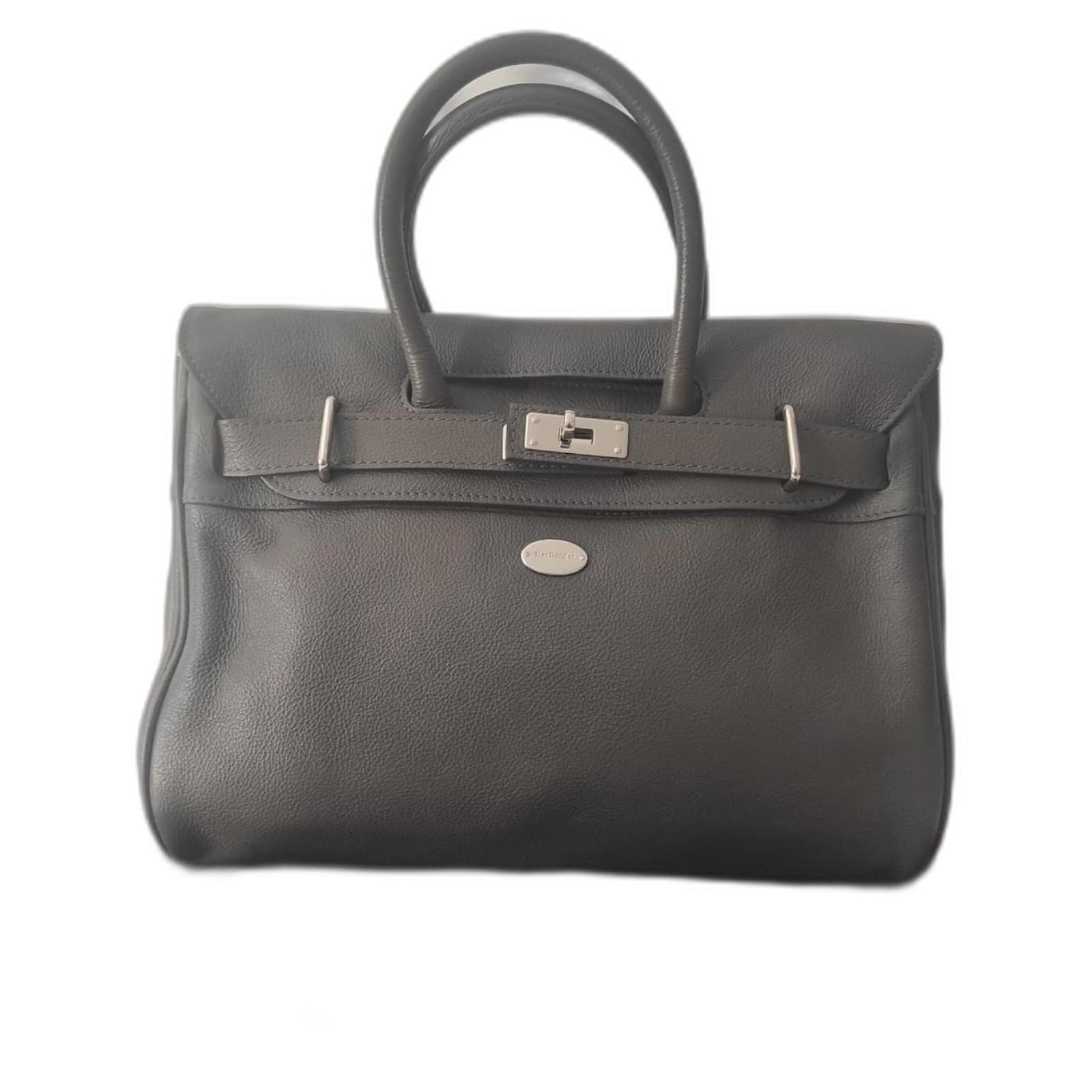 Cuir Pyla Buni Pyla Buni Mac Douglas Pyla Buni état Neuf Cuir Gris