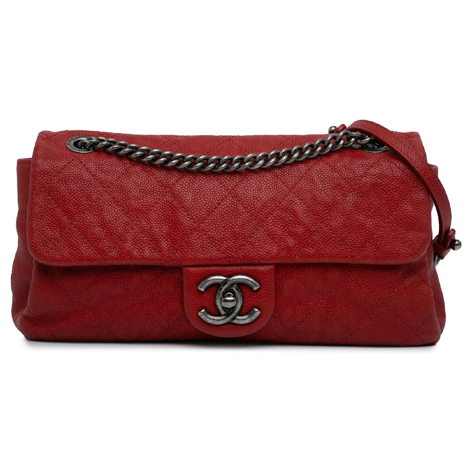 Rote Chanel Medium Quilted Caviar Easy Flap Schultertasche