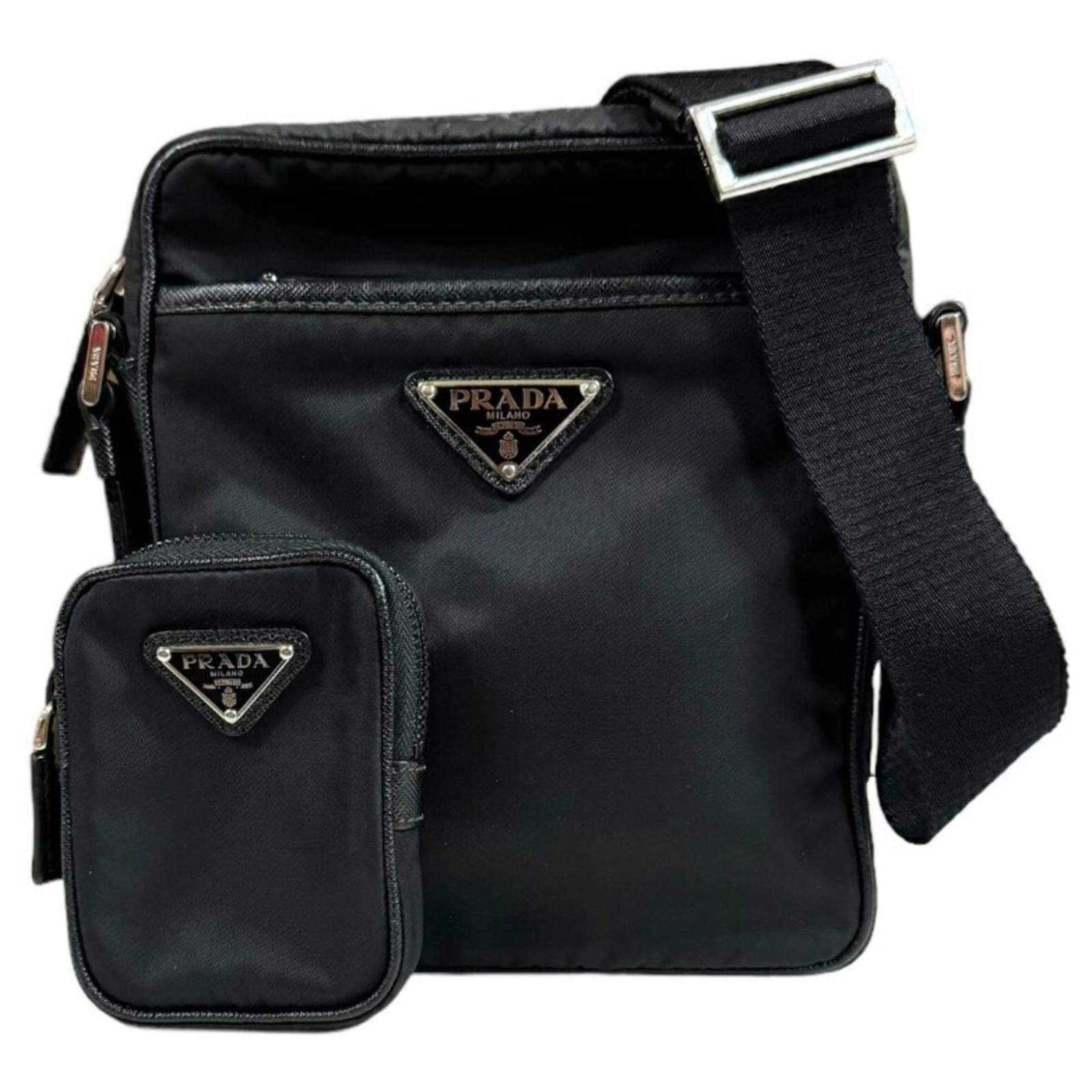 ショルダーバッグ・ポシェット PRADA BLACK NYLON SHOULDER BAG Prada - Re-Nylon Black Shoulder Bag | Mitchell Stores