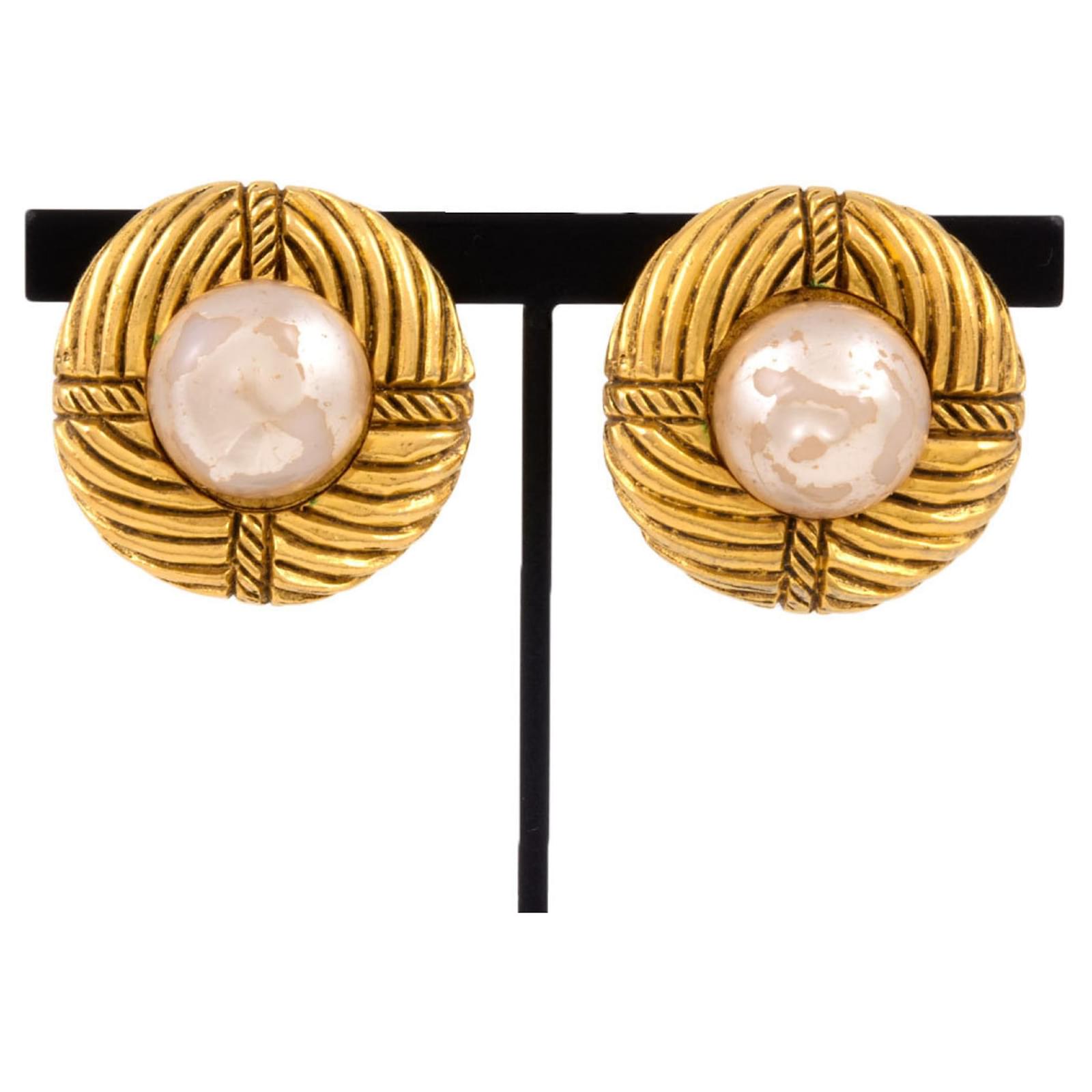 Chanel Coco Mark Golden Gold-plated ref.1608567 - Joli Closet